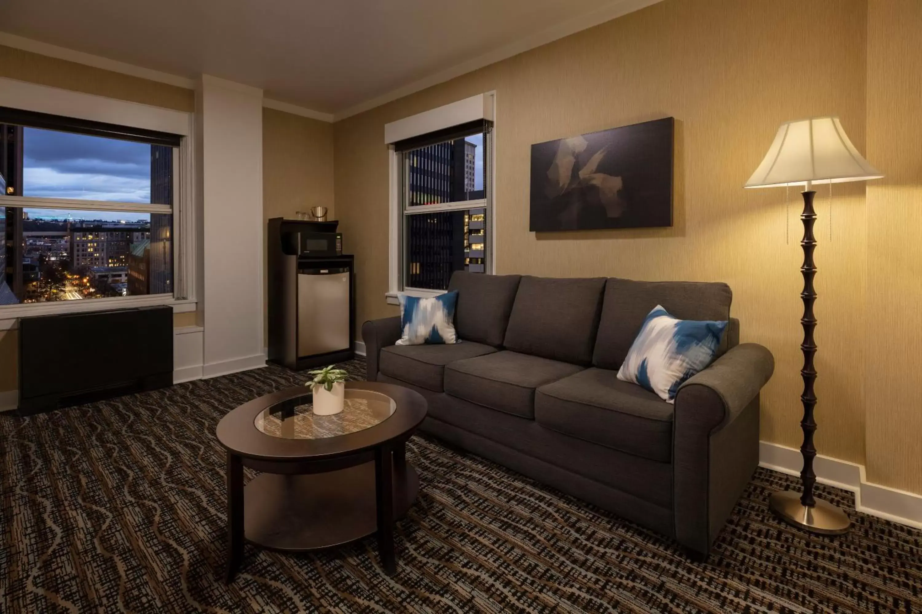 Living room in Executive Hotel Pacific Living room in Executive Hotel Pacific