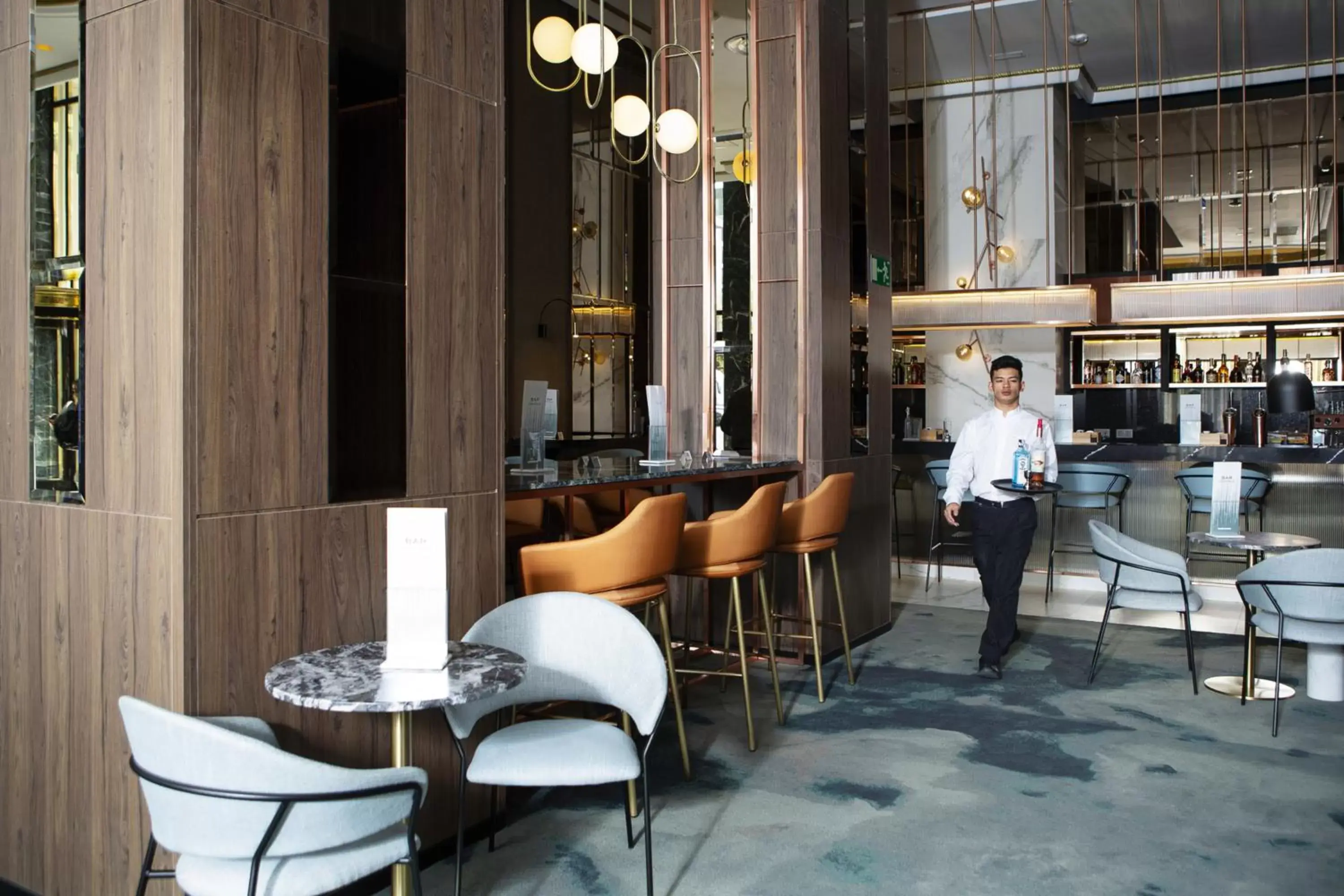 Lounge or bar in Riu Plaza España Lounge or bar in Riu Plaza España