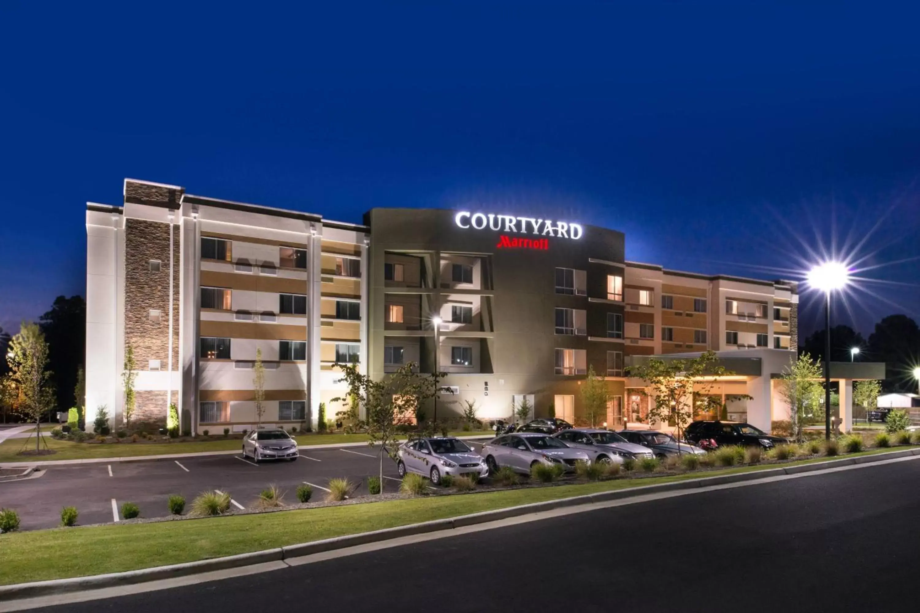 Property Building in Courtyard by Marriott Hot Springs