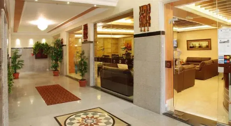 Lobby or reception in Jardaneh Hotel