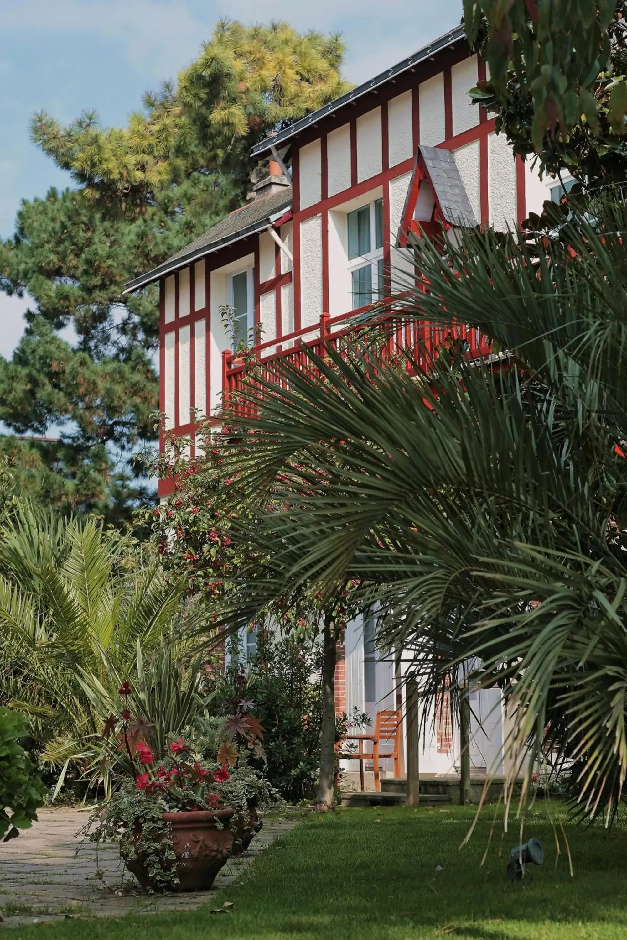 Decorative detail, Property Building in Hôtel Le Saint Christophe