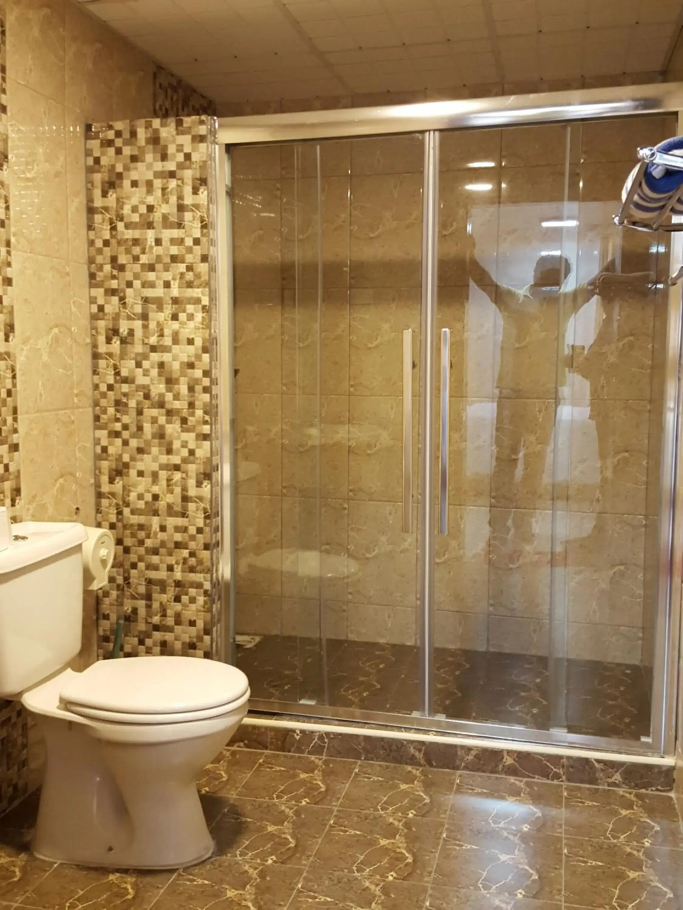 Shower, Bathroom in Mayfair Hotel