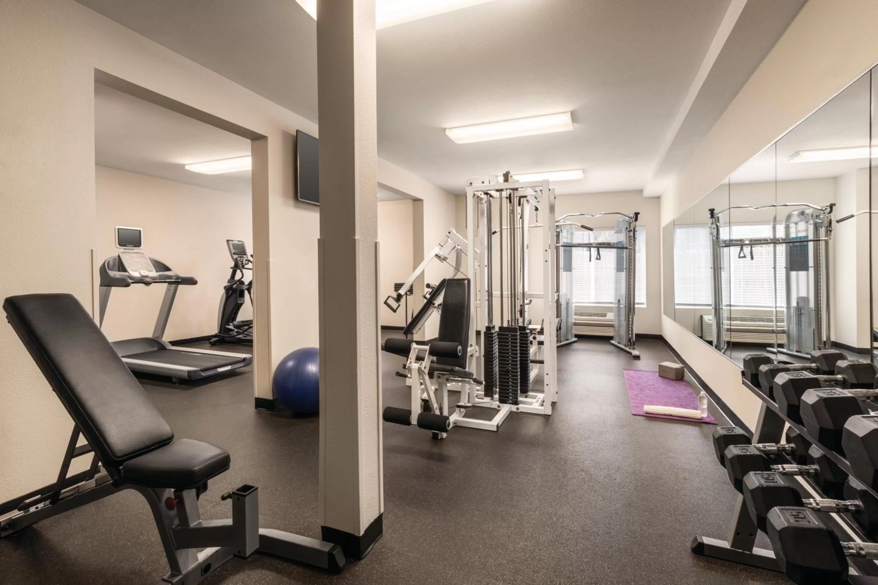 Fitness centre/facilities in Radisson Hotel Portland Airport