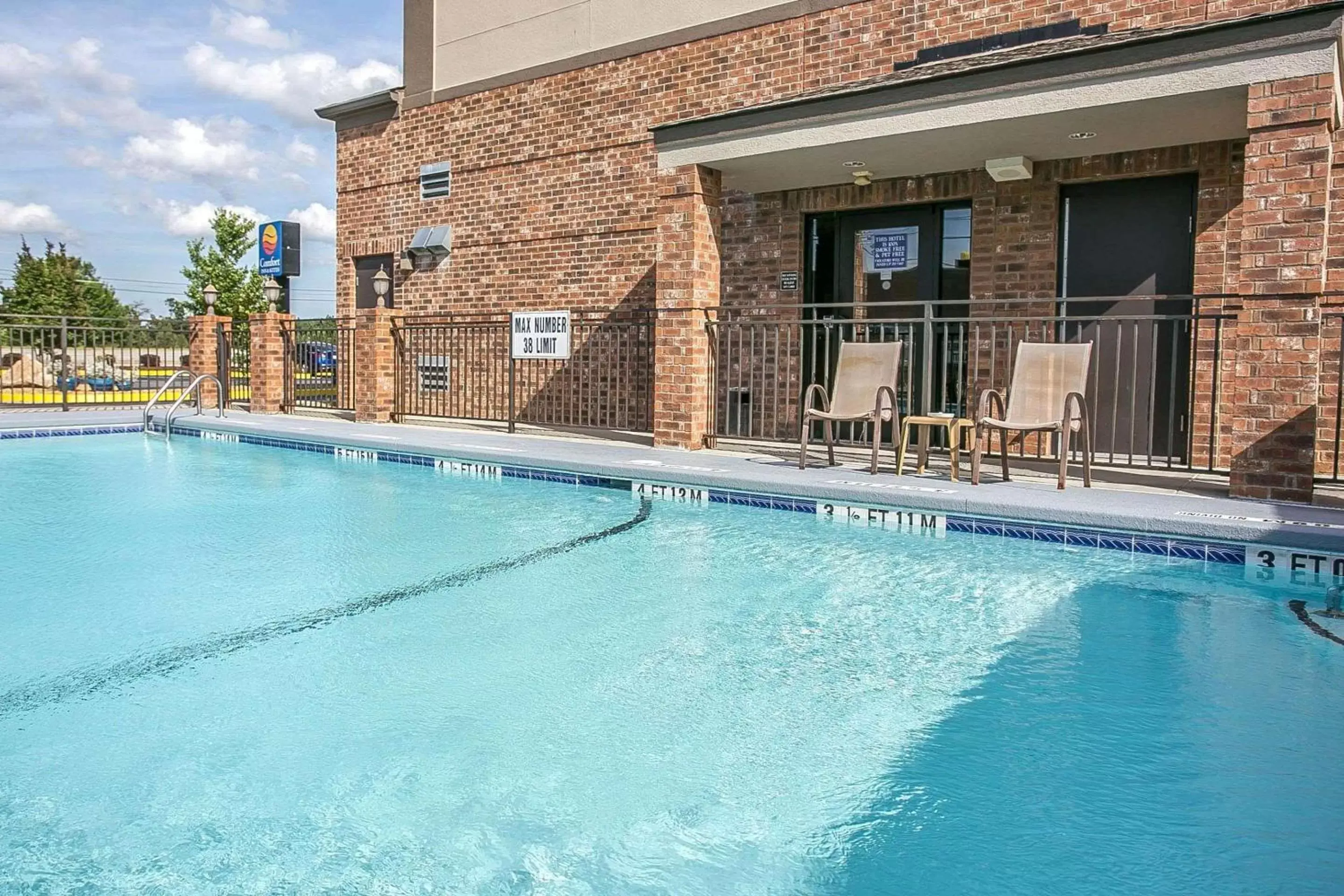 On site, Swimming Pool in Comfort Inn & Suites - Fort Gordon