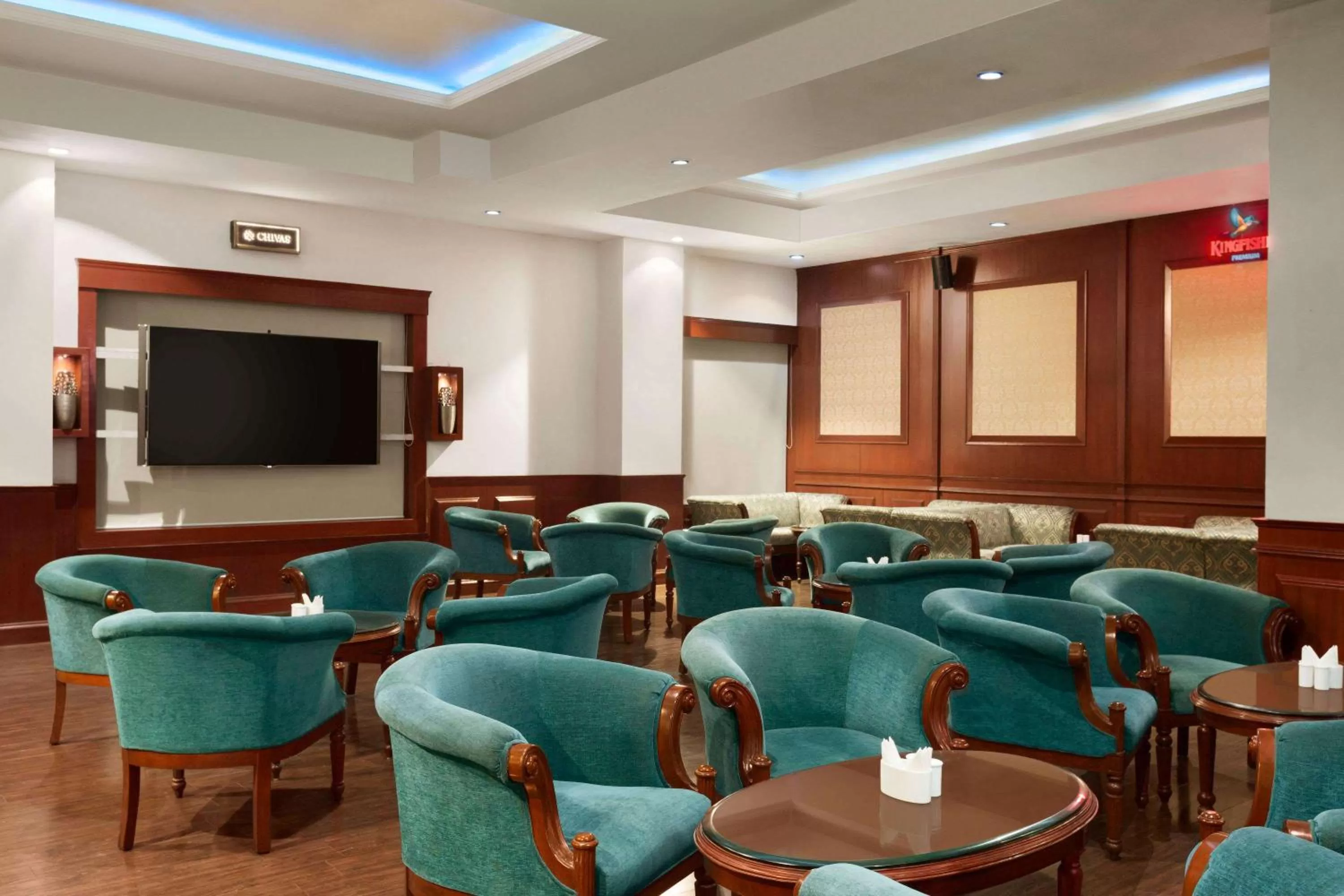 Lounge or bar in Ramada Jamshedpur Bistupur