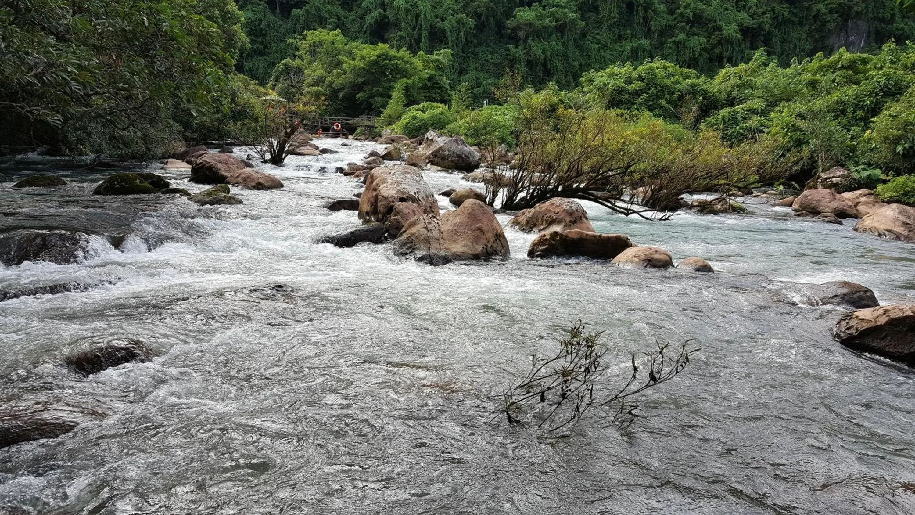 Nearby landmark in Lien Thong Hotel