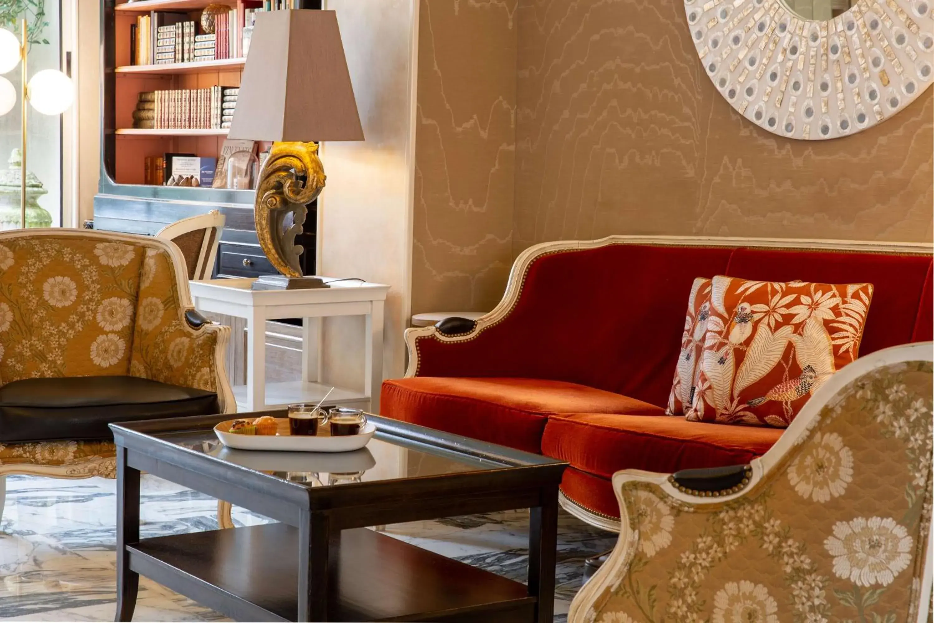 Lobby or reception, Seating Area in Best Western Saint Louis - Grand Paris Vincennes