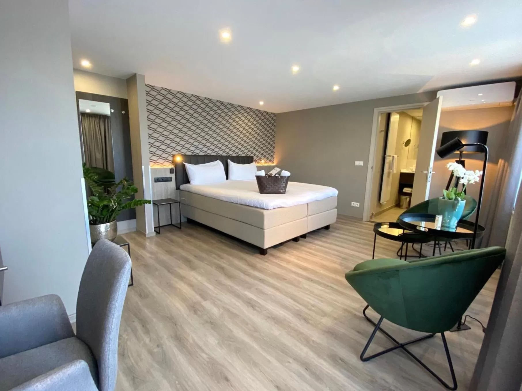 Photo of the whole room, Bed in Klein Zwitserland