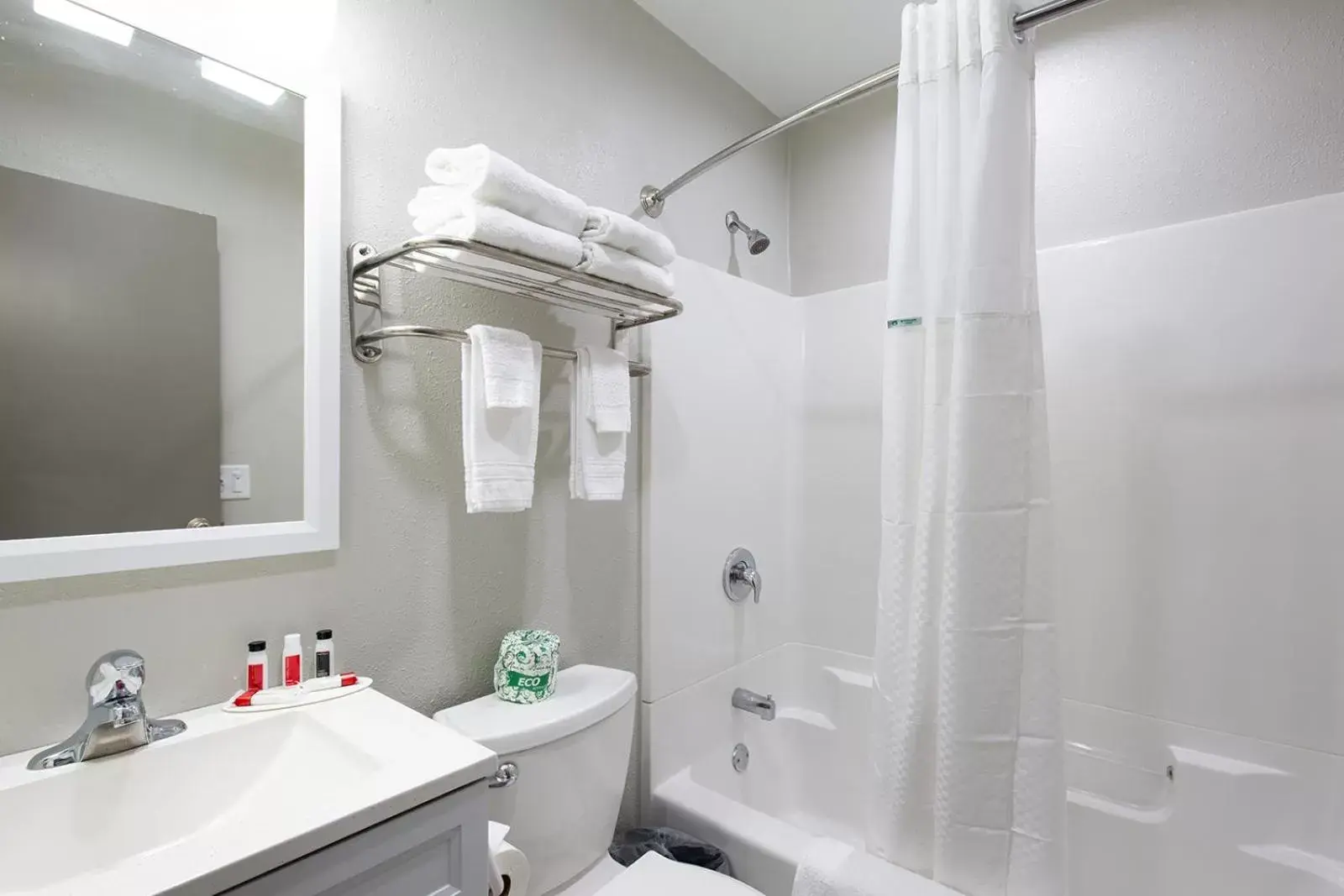 Shower, Bathroom in Super 8 by Wyndham Eureka