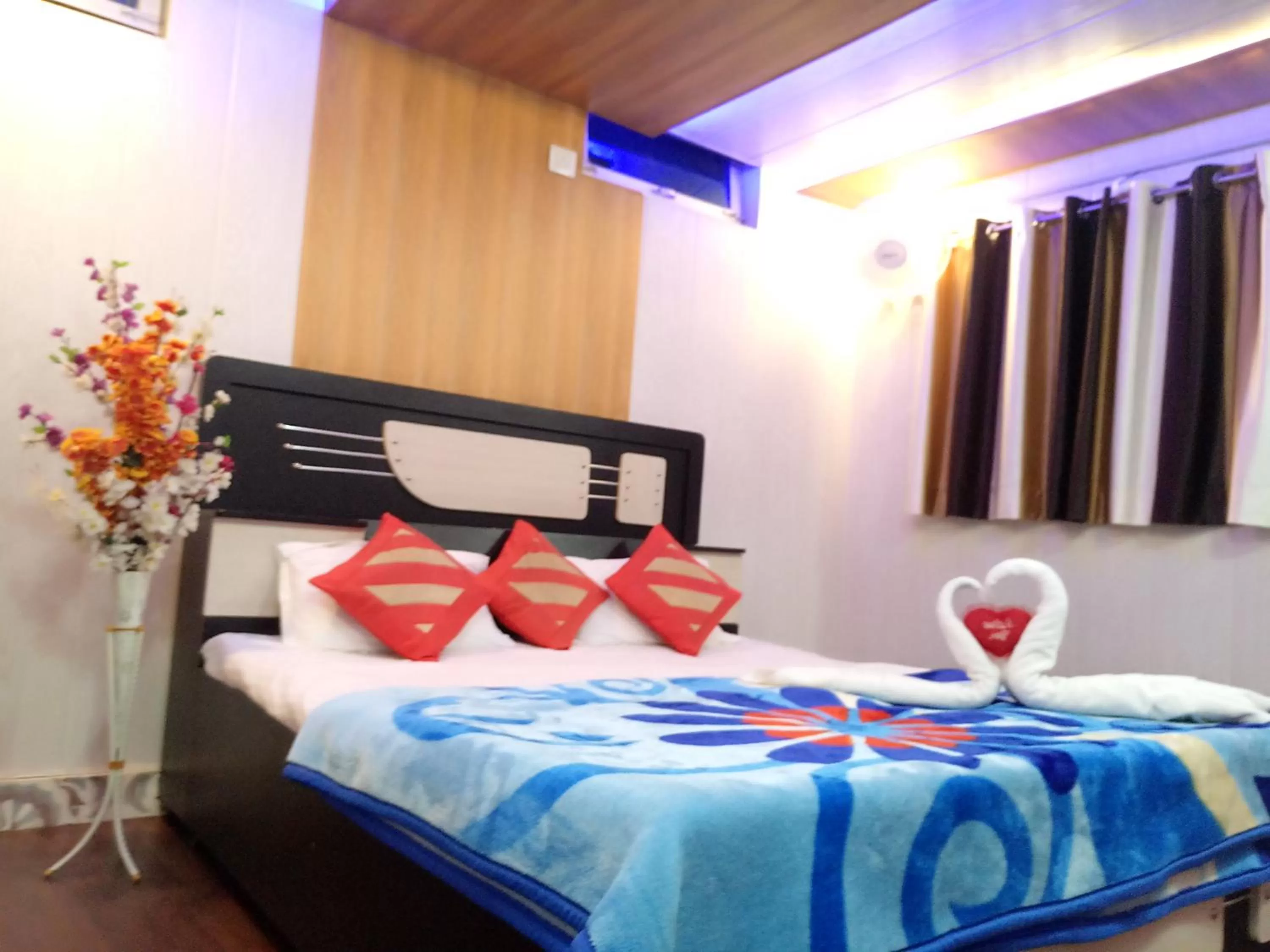 Bed in Haveli Taragarh Palace