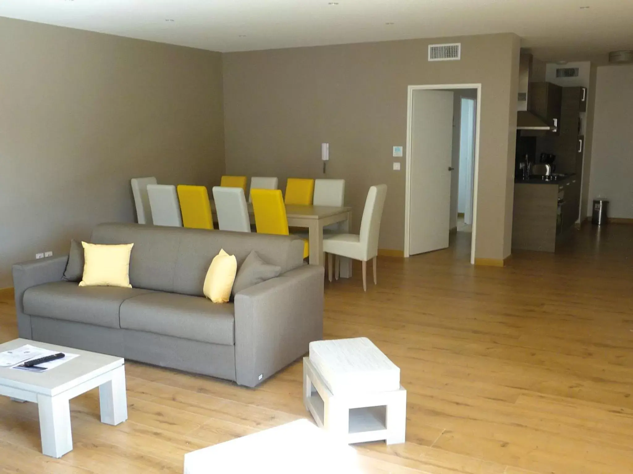 Living room, Seating Area in Lagrange Vacances Les Patios Eugénie