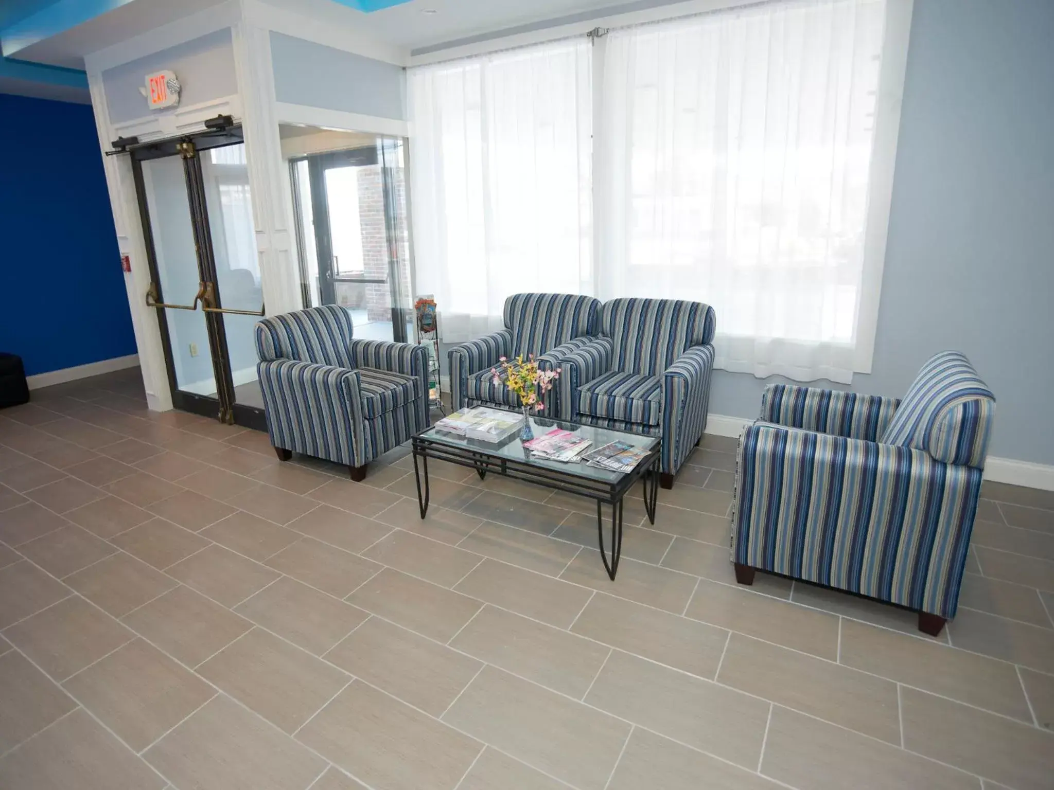 Lobby or reception, Seating Area in Falmouth Inn
