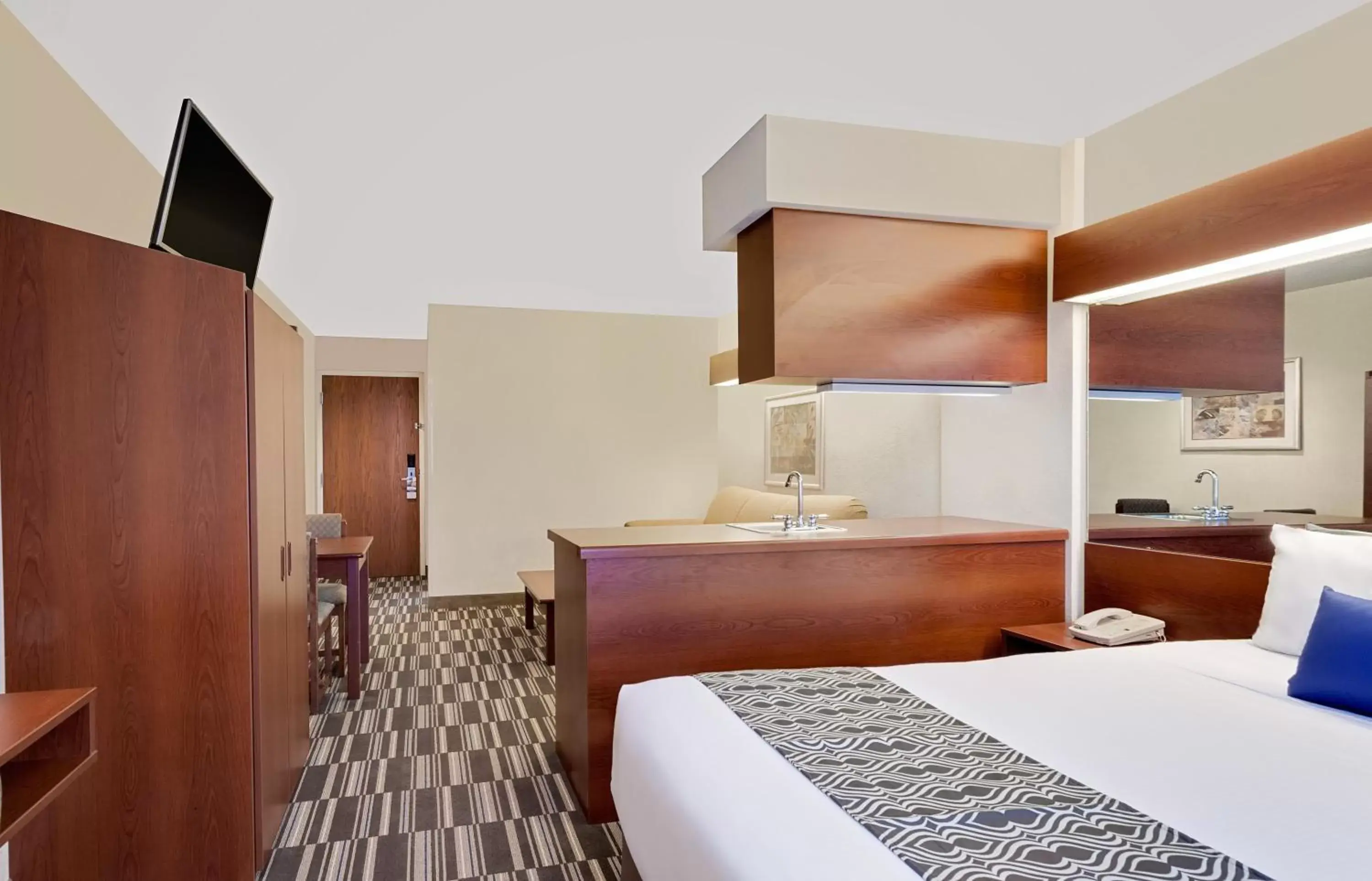 Bedroom in Microtel Inn & Suites By Wyndham Middletown