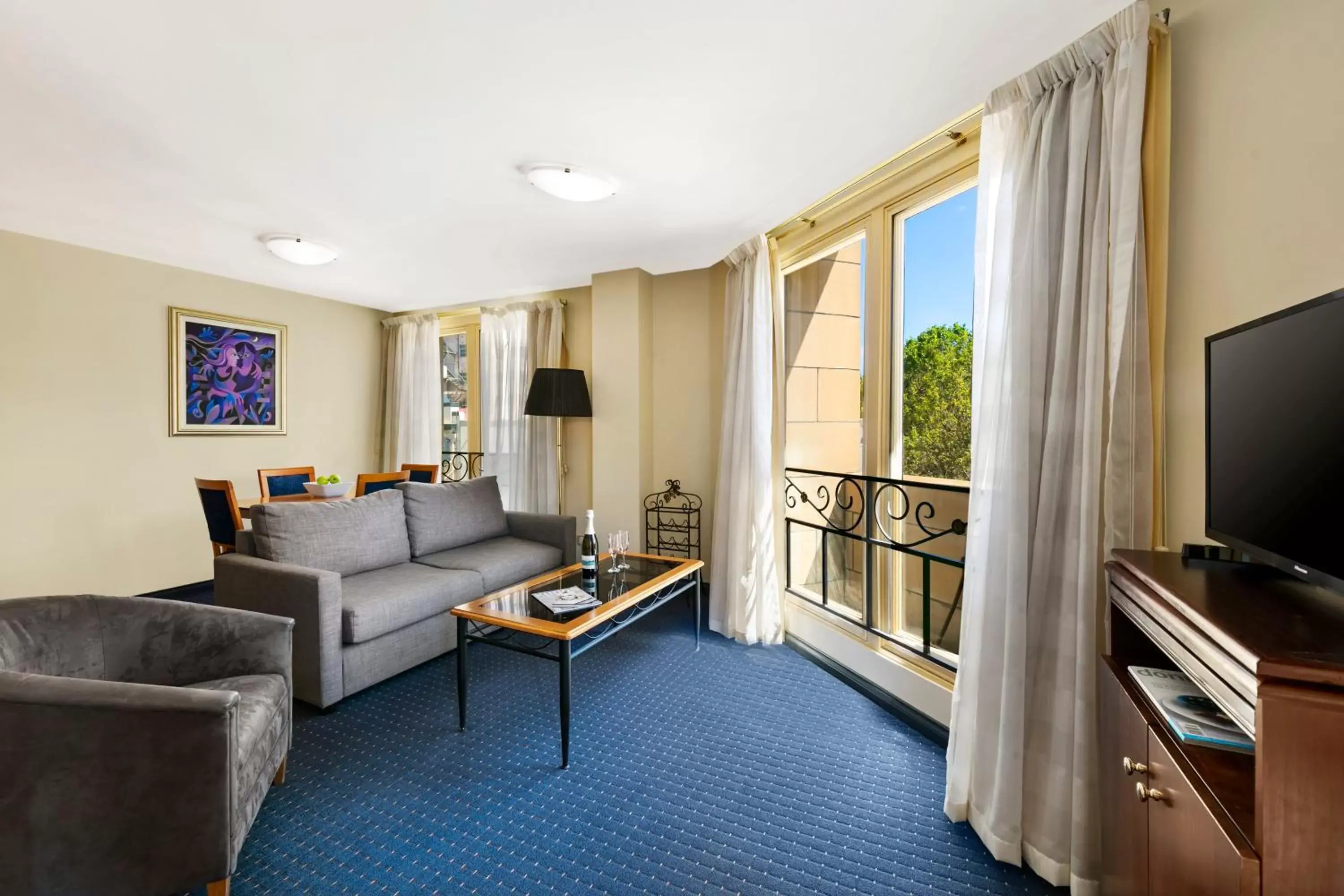 Executive Suite in Quest Savoy Executive Suite in Quest Savoy