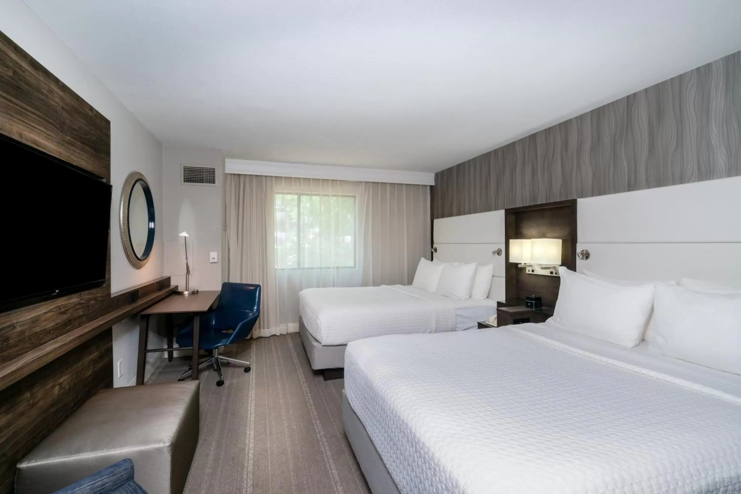 Photo of the whole room, Bed in Crowne Plaza Atlanta SW - Peachtree City, an IHG Hotel