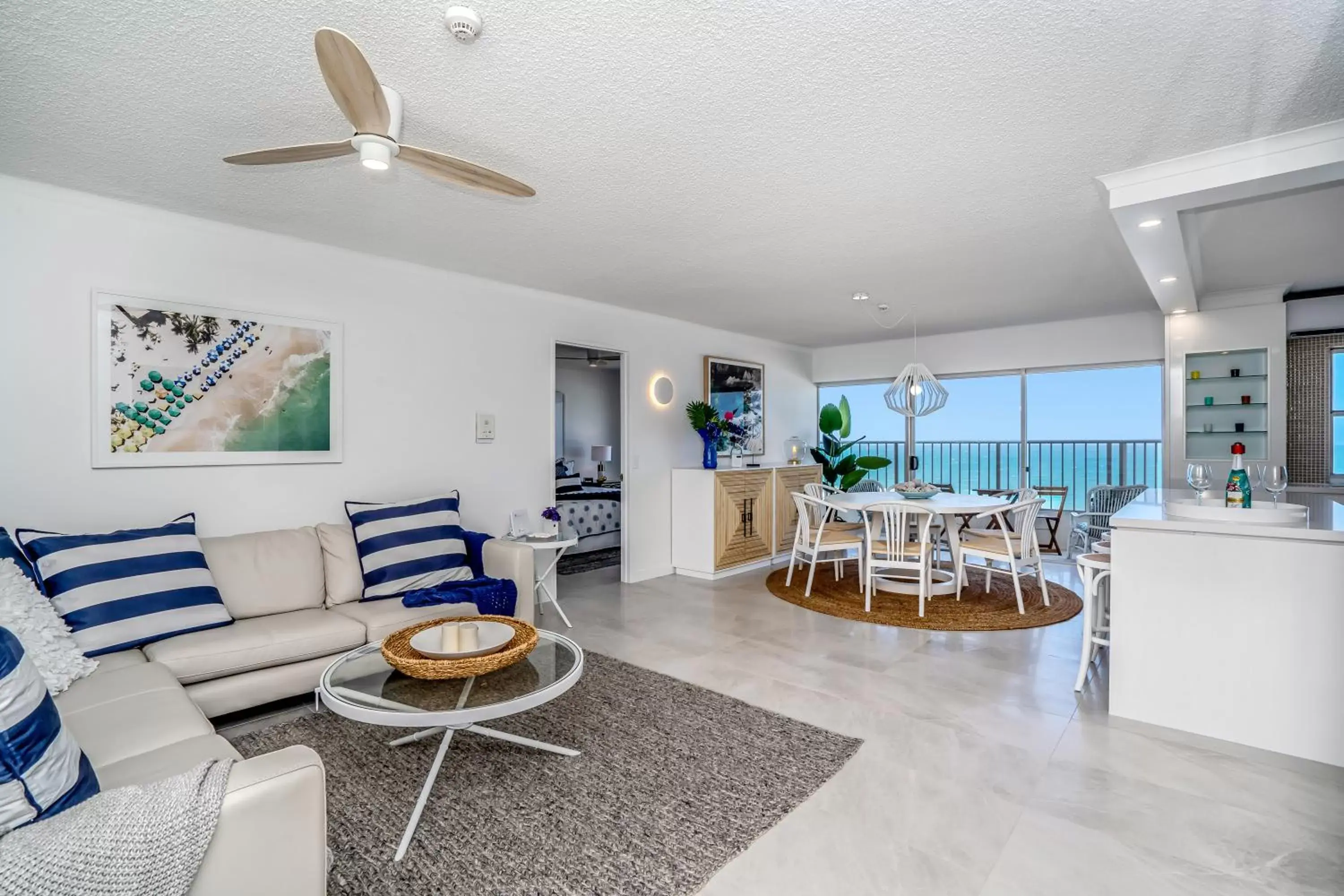 Living room, Seating Area in Pacific Plaza Apartments