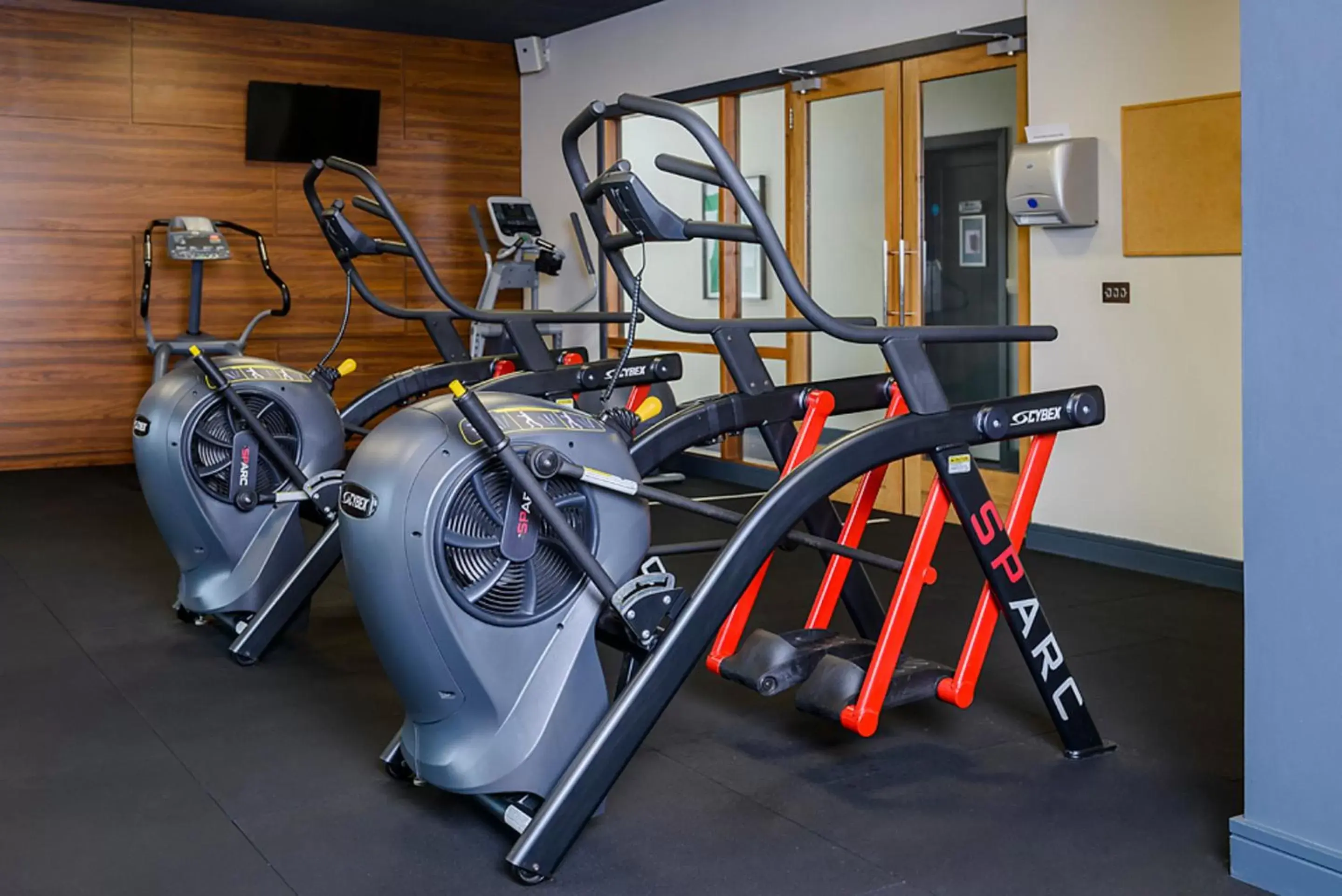 Fitness centre/facilities, Fitness Center/Facilities in Manor West Hotel & Leisure Club