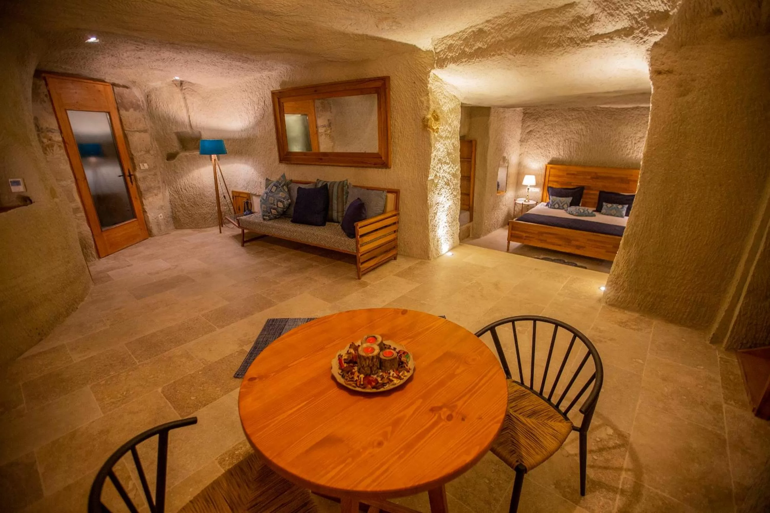 Living room, Bed in Azure Cave Suites - Cappadocia