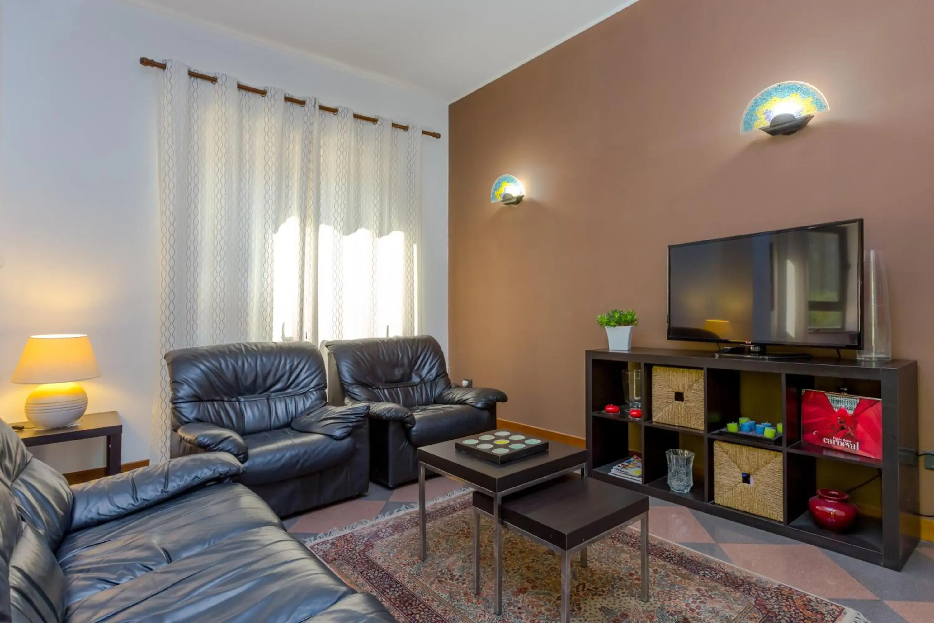 Communal lounge/ TV room, Seating Area in Hotel Adria