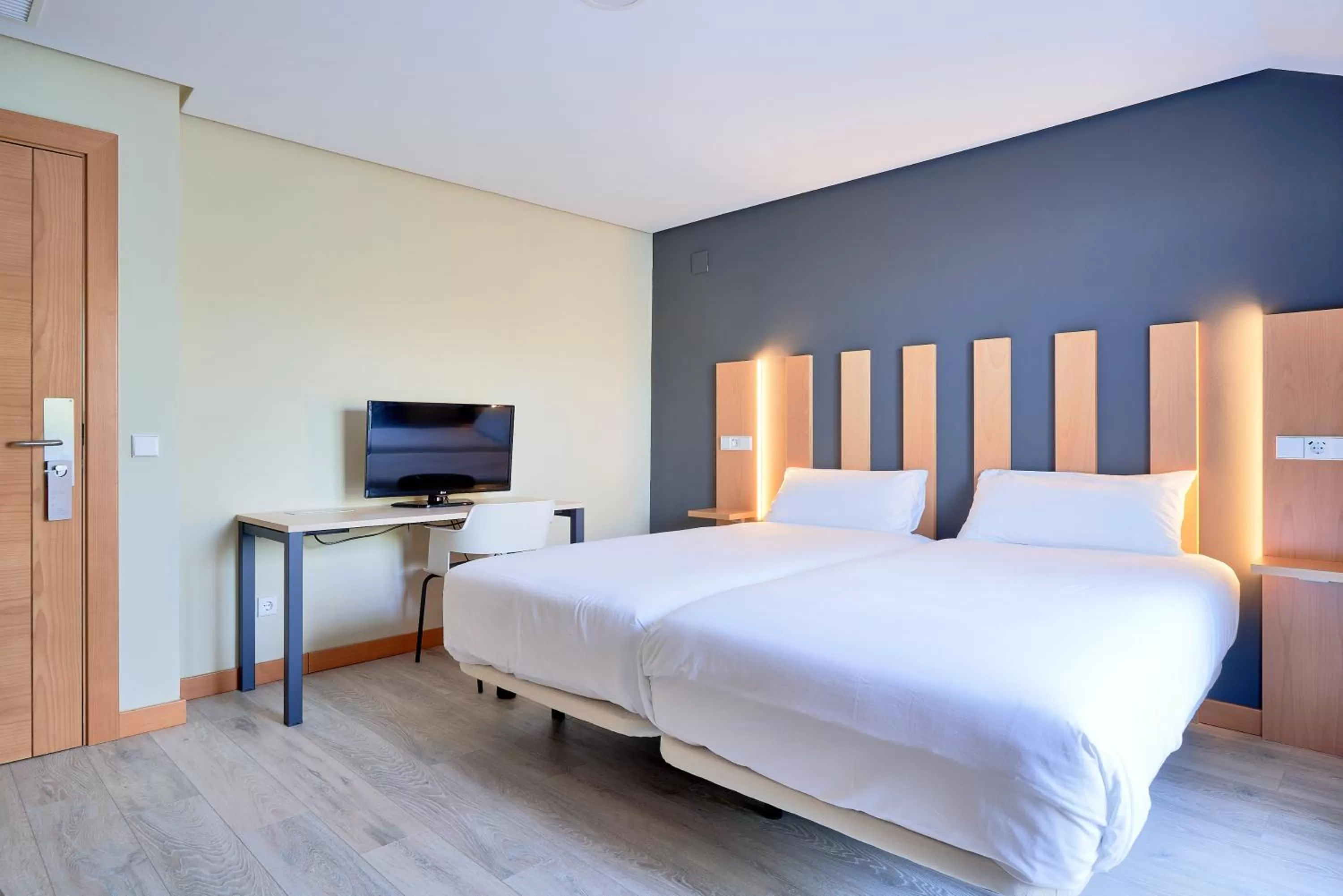 Bed in Smart Hotel La Sagra