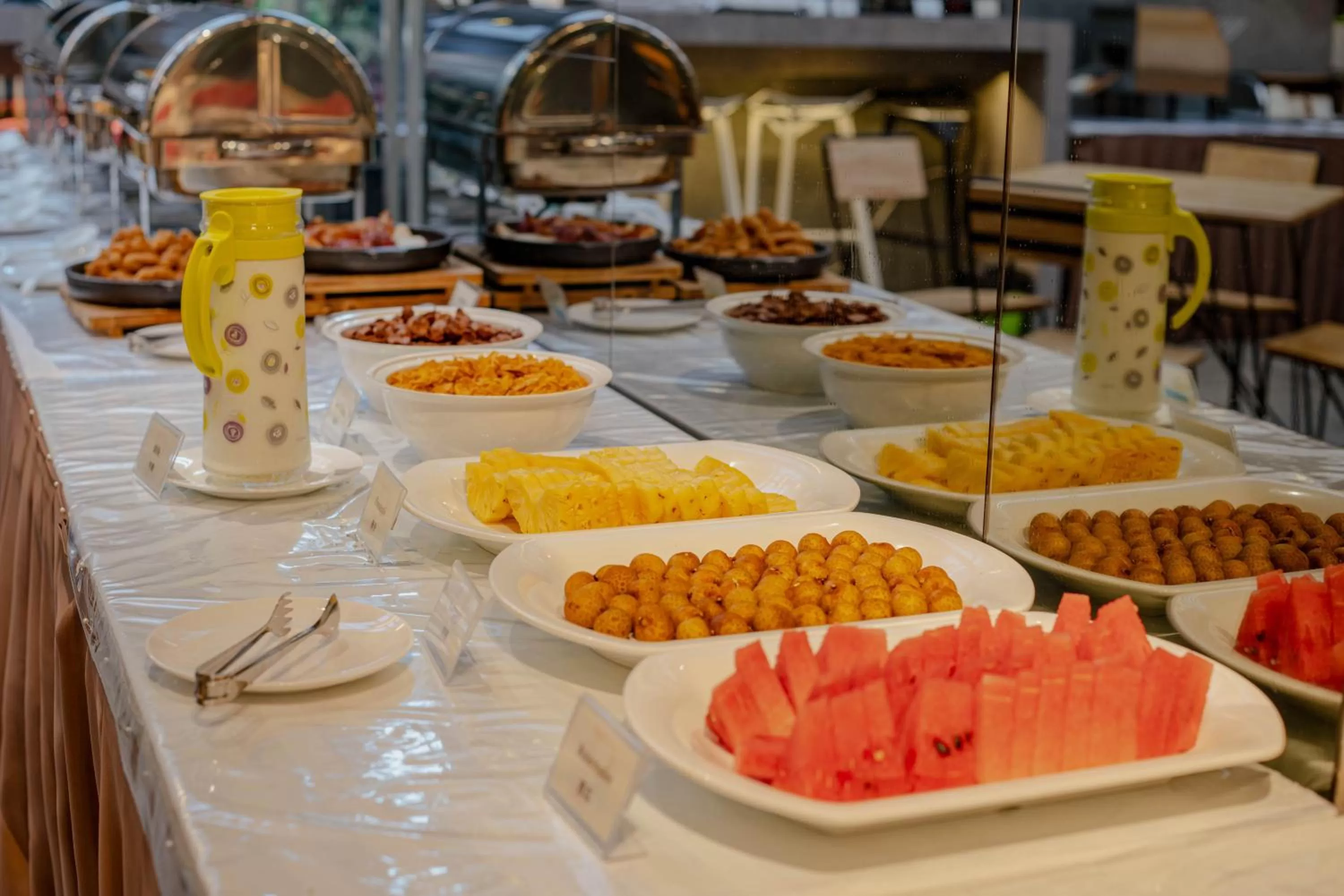 Breakfast in Peace Land Khaosan