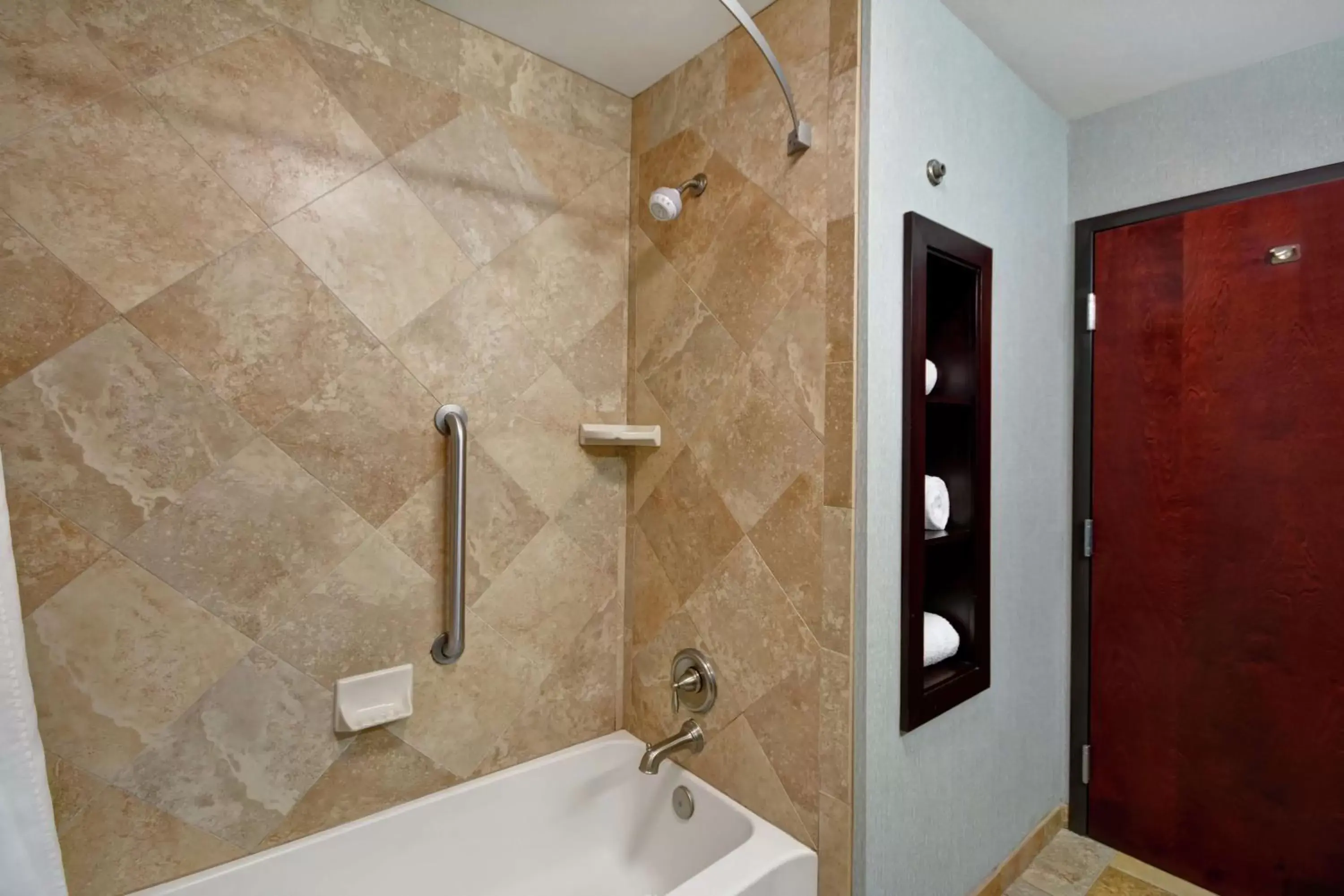 Bathroom in Hampton Inn & Suites San Antonio/Northeast I-35