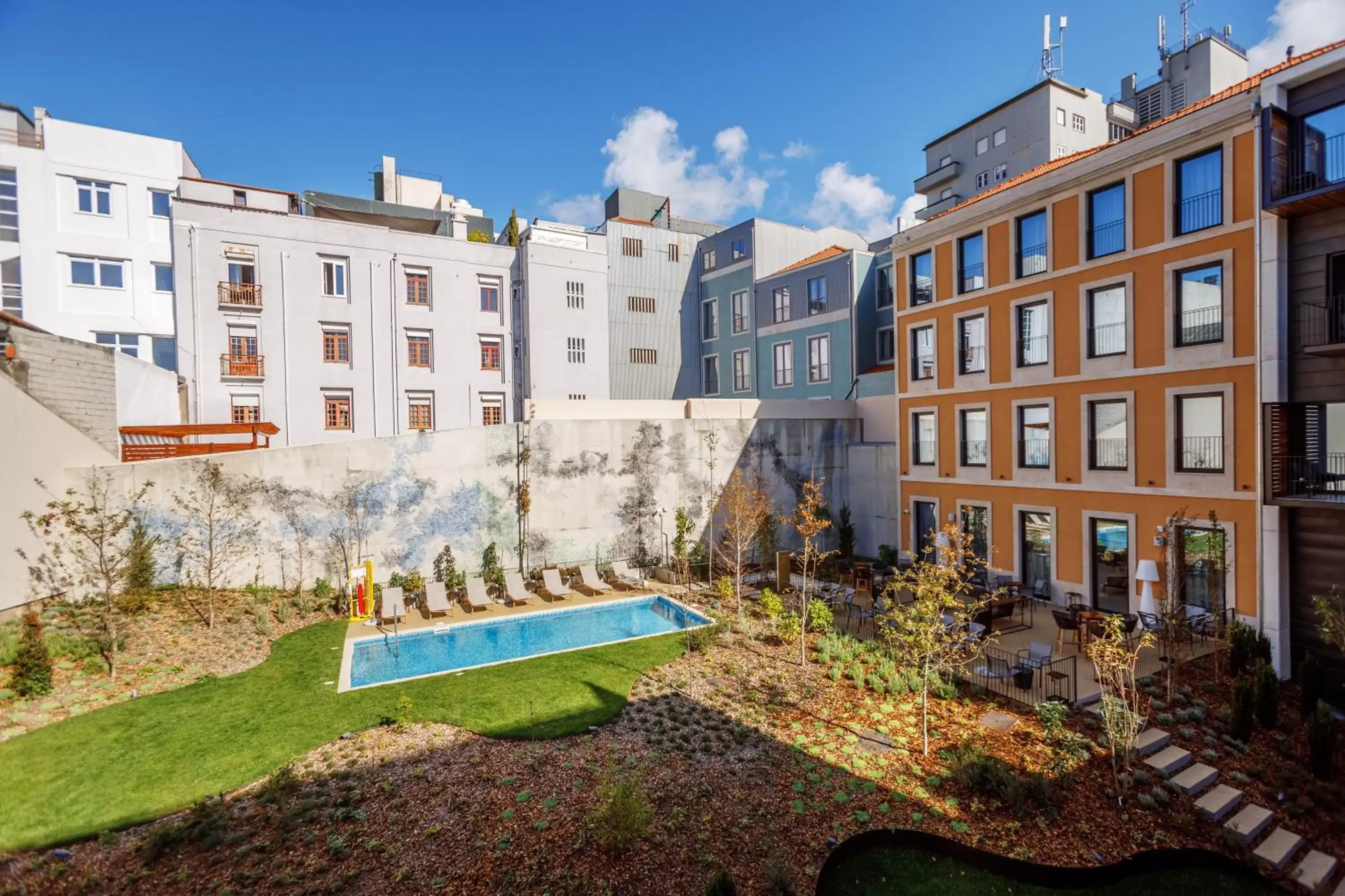 Swimming Pool in Mercure Porto Centro Aliados