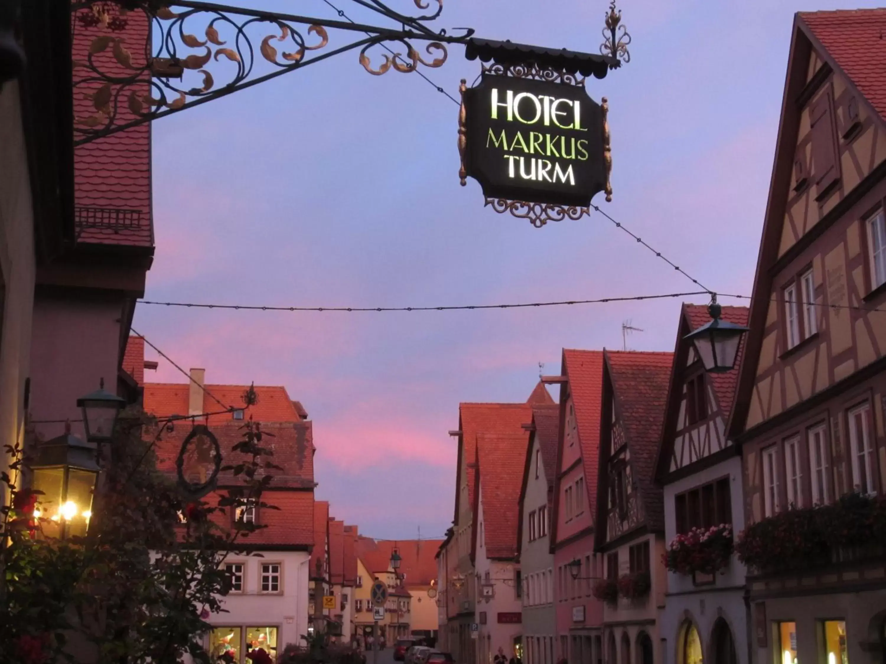 Property logo or sign in Romantik Hotel Markusturm