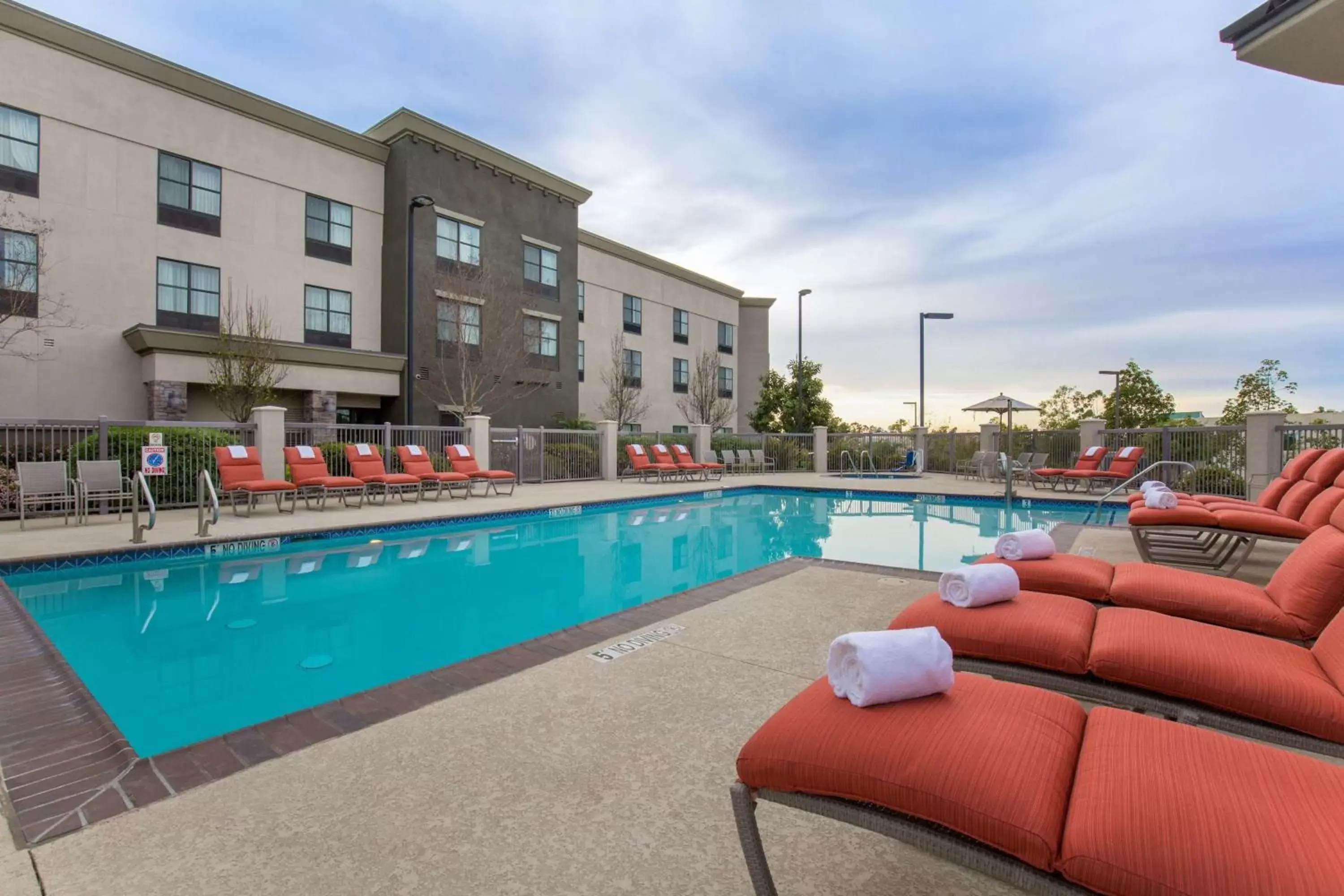 Hot Tub, Swimming Pool in Hampton Inn & Suites San Diego-Poway