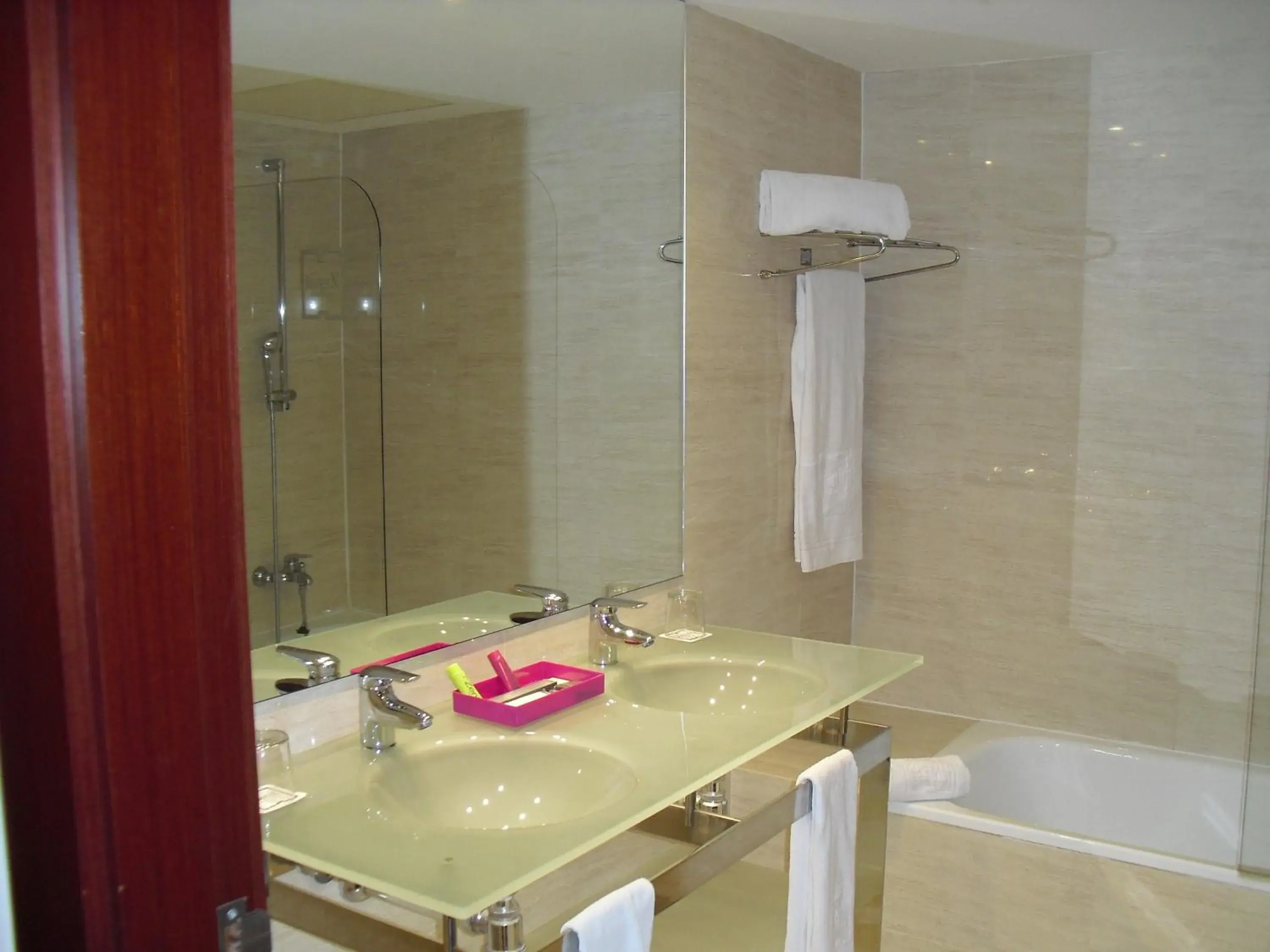 Double or Twin Room in Zenit Lleida