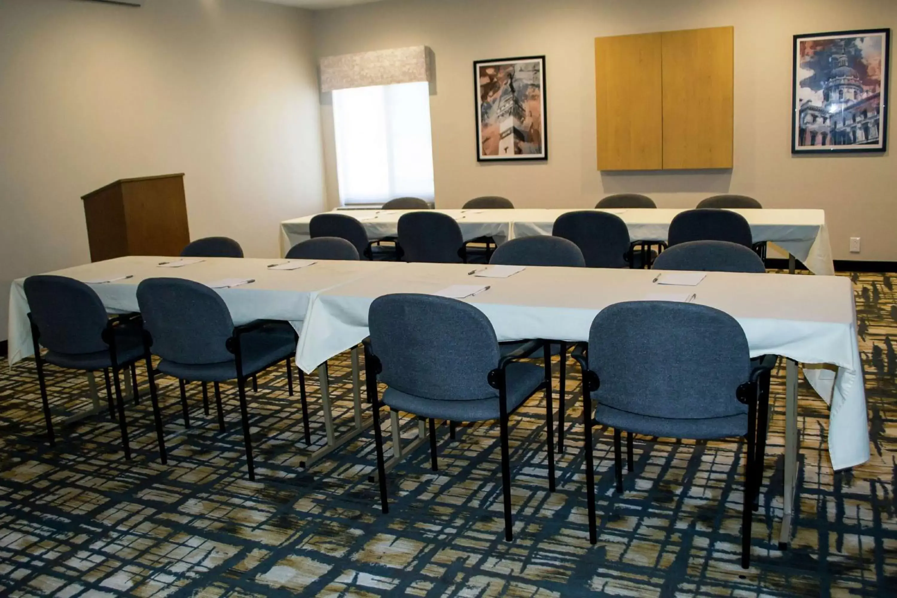 Meeting/conference room in Hampton Inn Marion