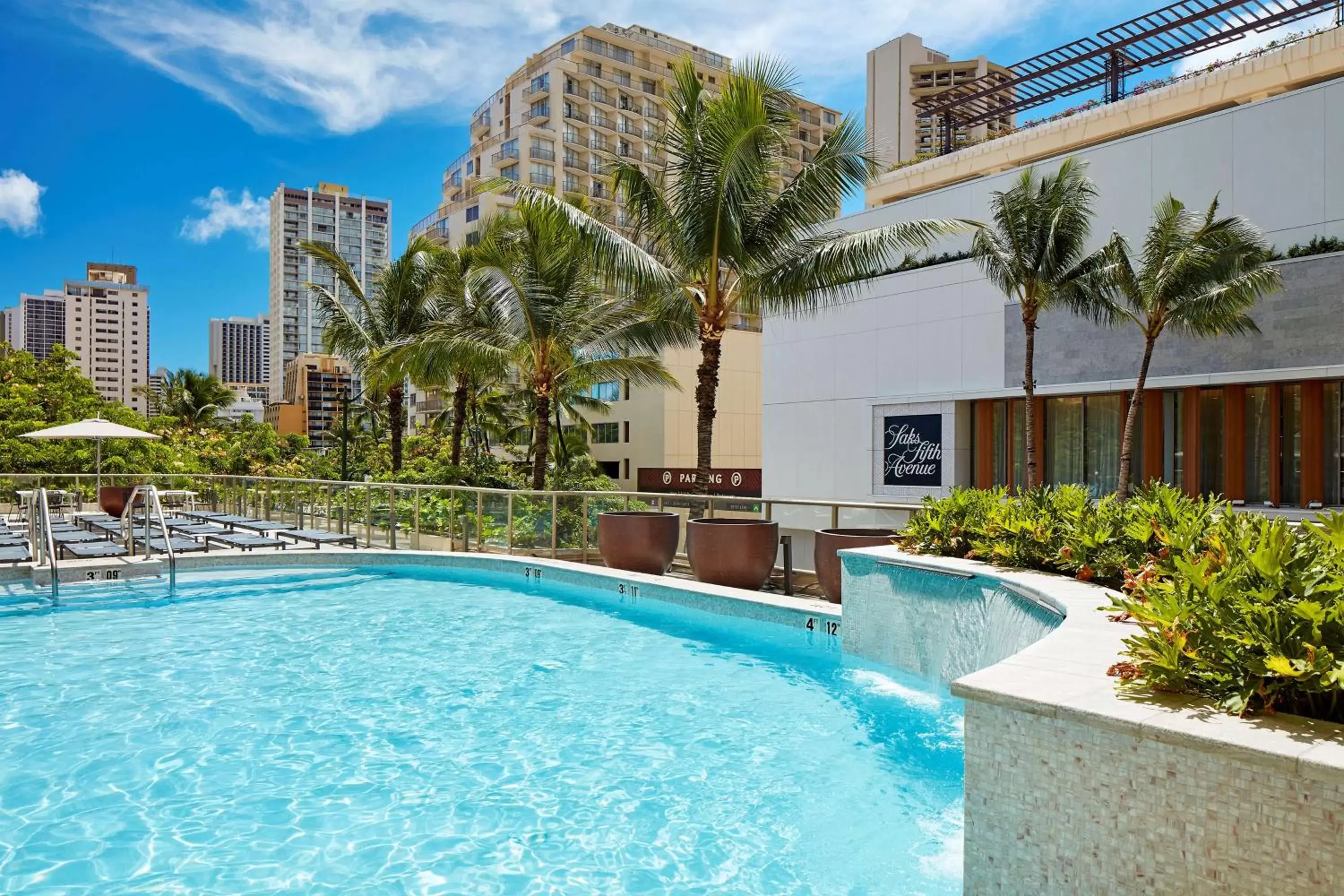 Property building, Swimming Pool in Hilton Garden Inn Waikiki Beach