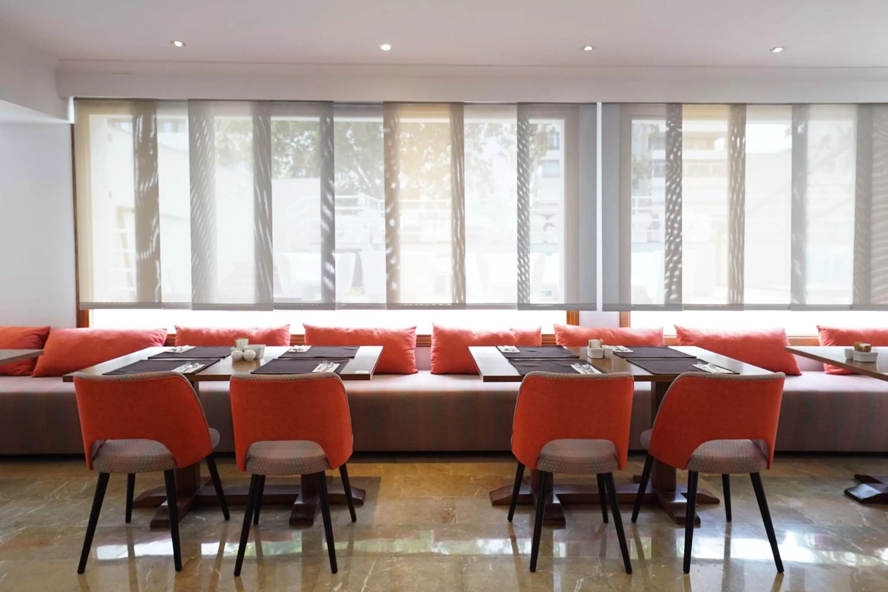 Dining area in Hotel Artmadams