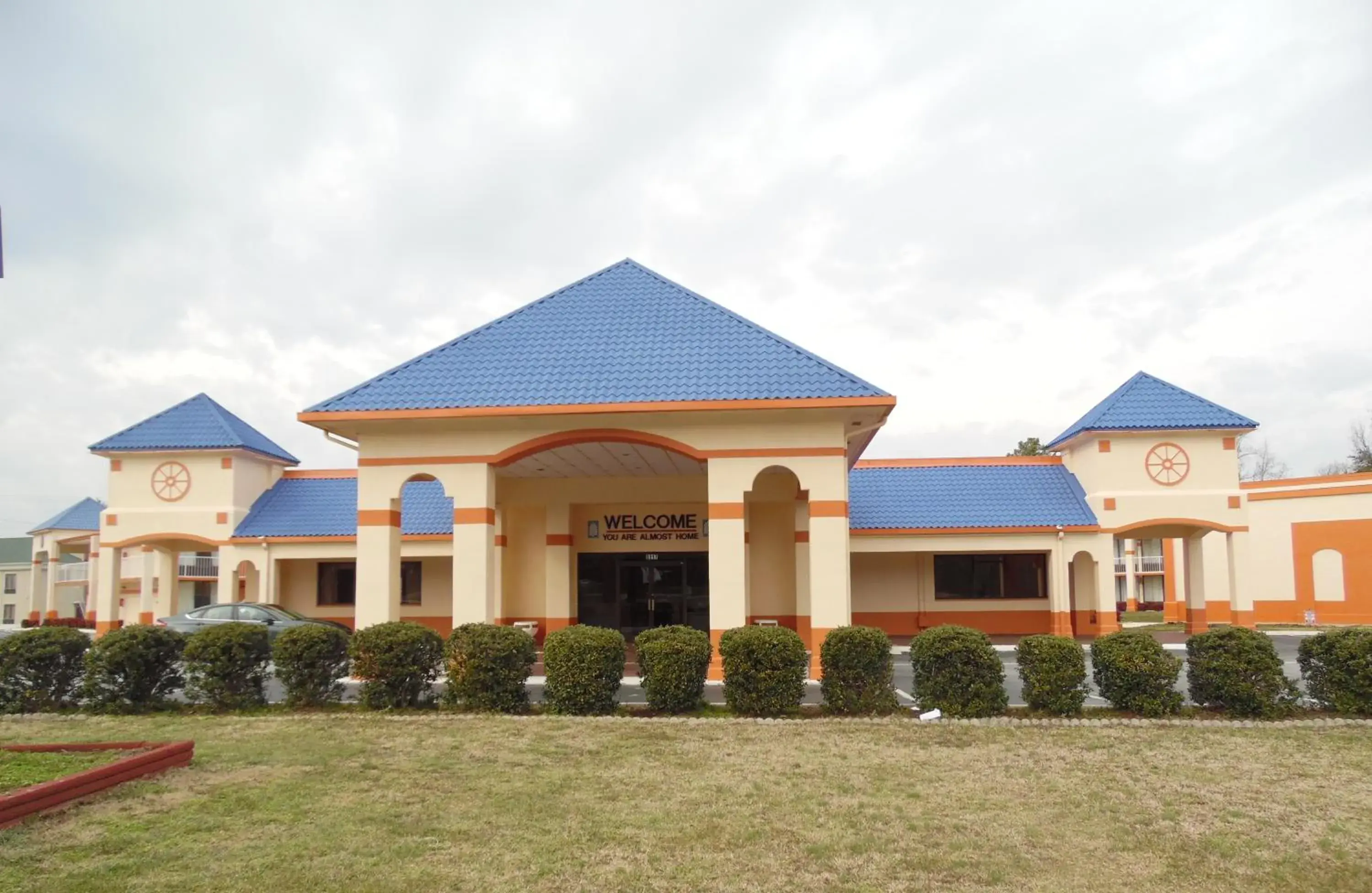 Facade/entrance, Property Building in Rodeway Inn & Suites Greensboro Southeast