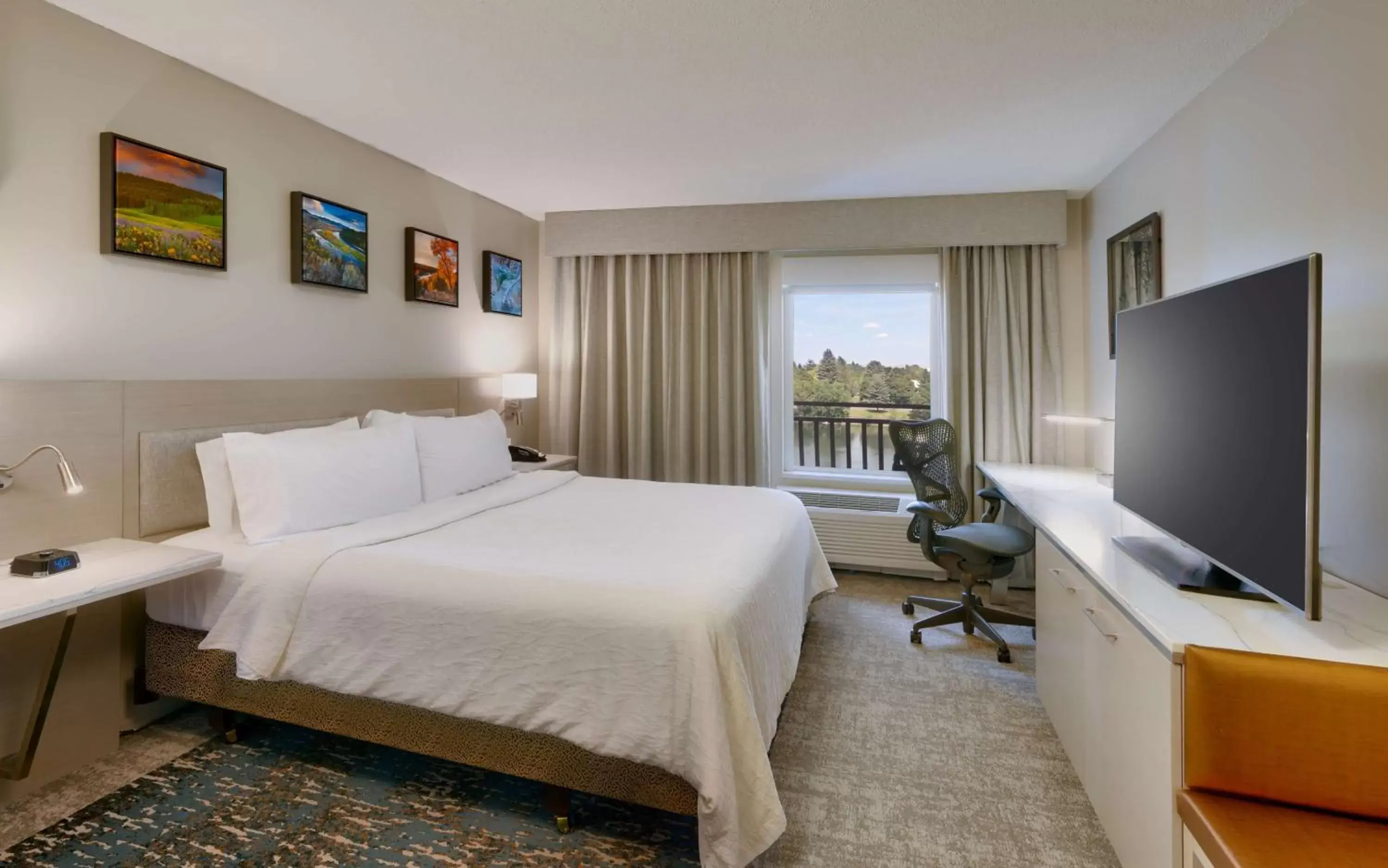 Bed in Hilton Garden Inn Idaho Falls Bed in Hilton Garden Inn Idaho Falls