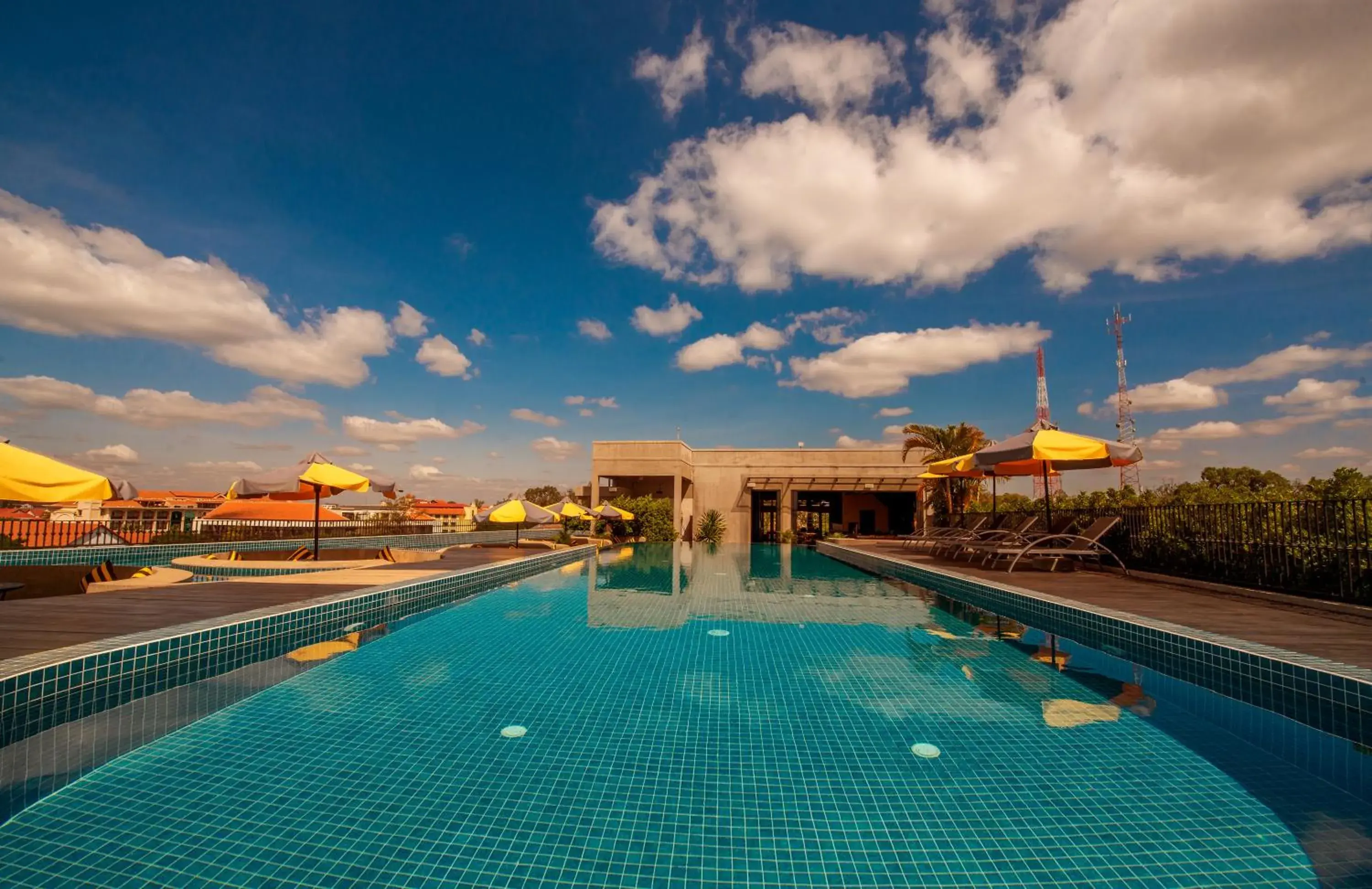 Swimming Pool in The Twizt - Lifestyle Hostel