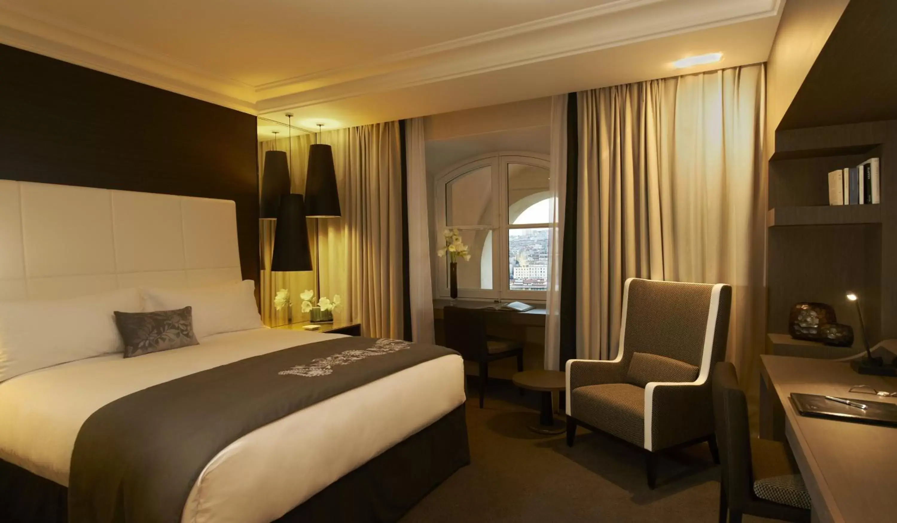 Photo of the whole room, Bed in InterContinental Marseille - Hotel Dieu, an IHG Hotel