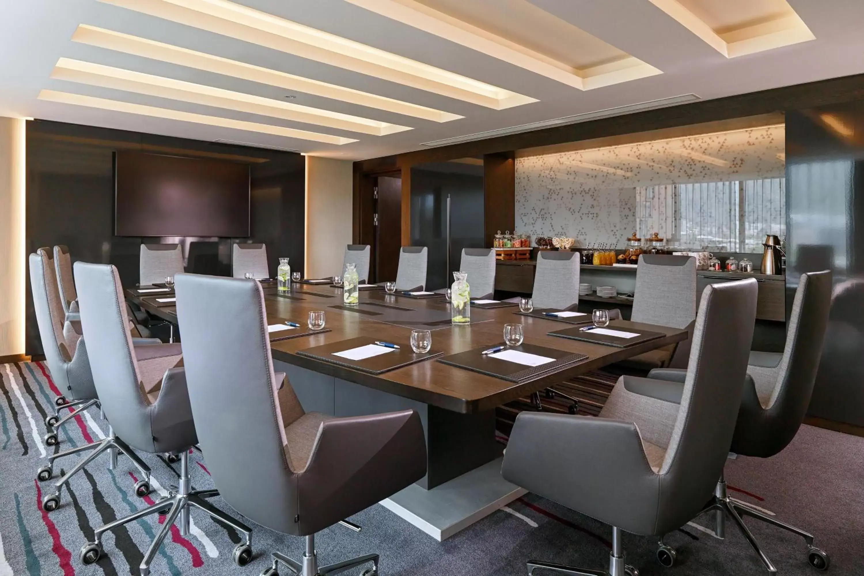 Meeting/conference room in Sheraton Grand Tbilisi Metechi Palace