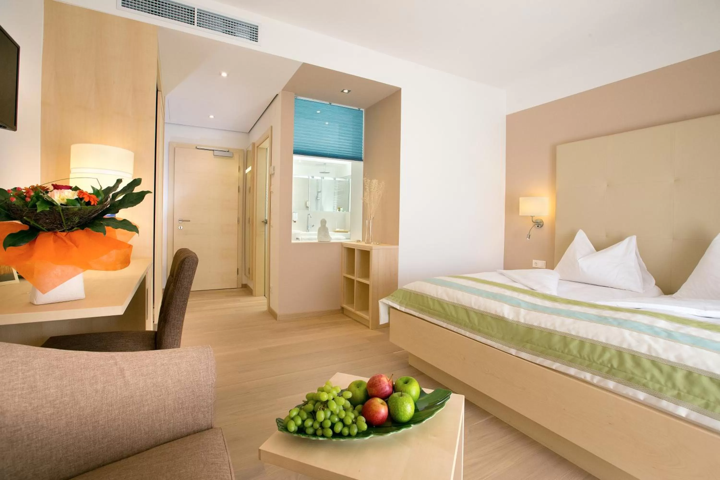 Photo of the whole room, Bed in Hotel Wende