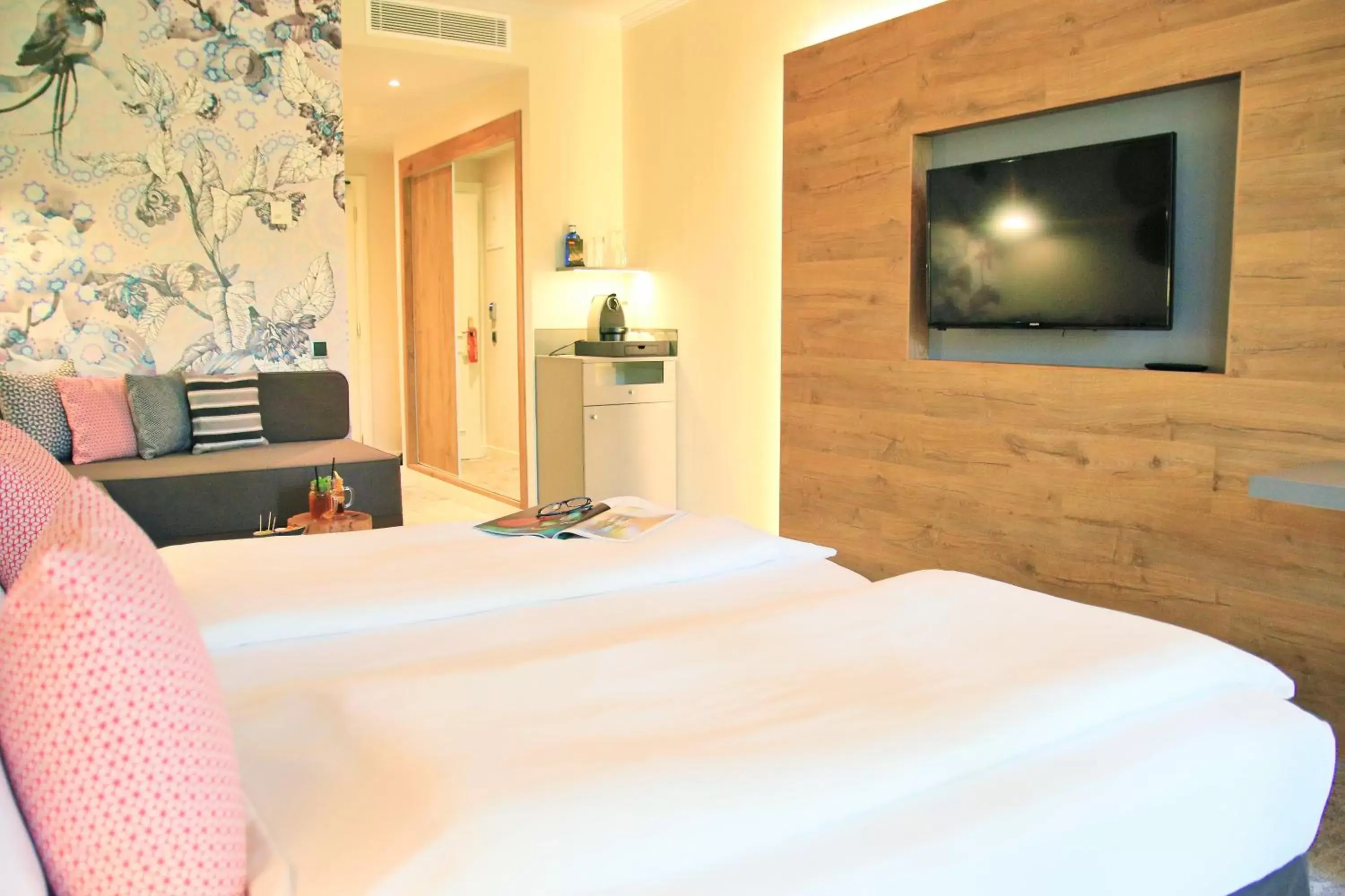 Photo of the whole room, Bed in Lindner Hotel Mallorca Portals Nous, part of JdV by Hyatt