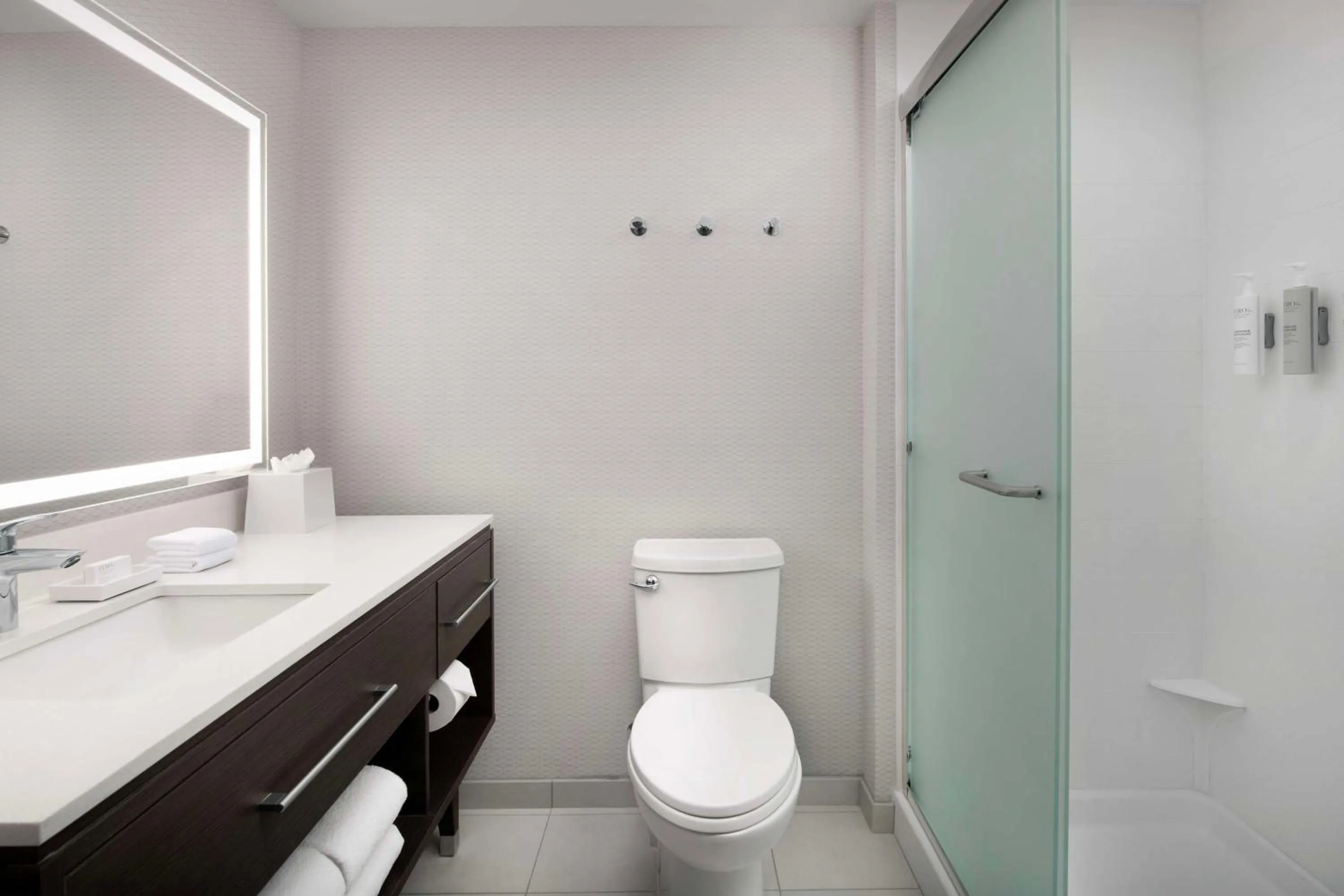 Bathroom in Home2 Suites Orlando Southeast Nona