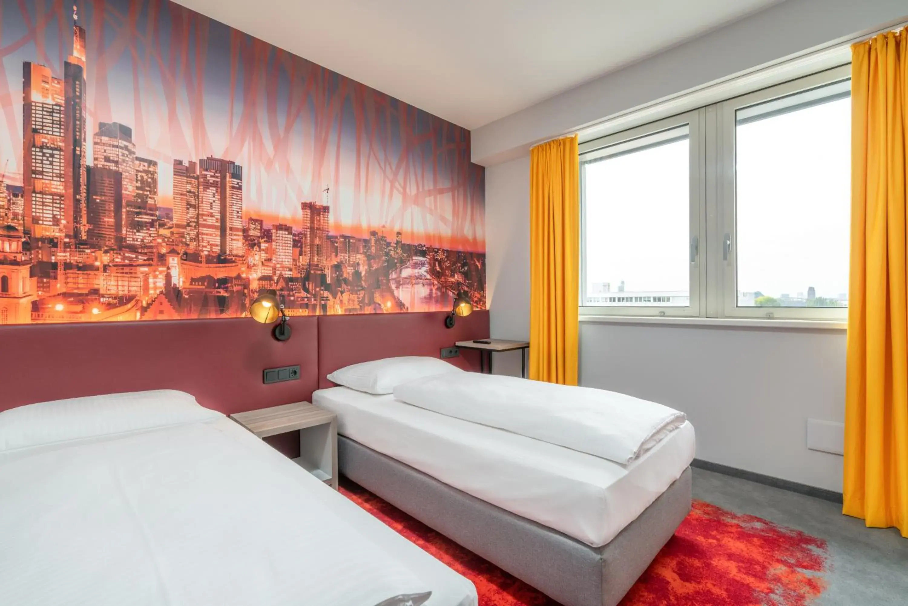 Photo of the whole room, Bed in Campanile Frankfurt Offenbach
