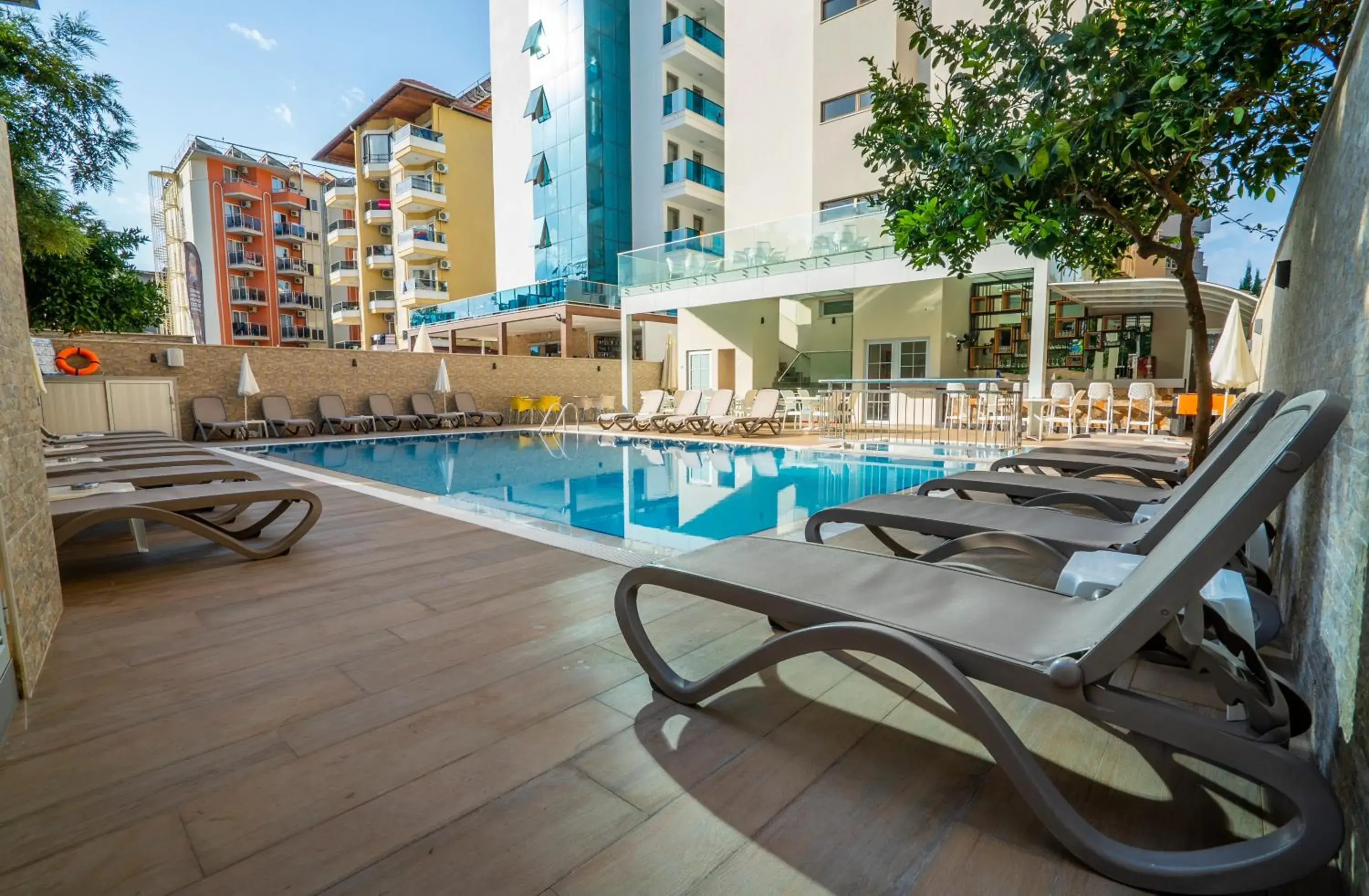 Swimming pool in Kleopatra Celine Hotel Swimming pool in Kleopatra Celine Hotel