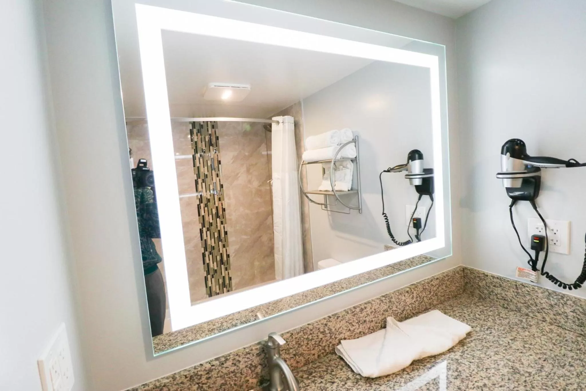 Shower in Envi Boutique Hotel Henderson-Evansville South