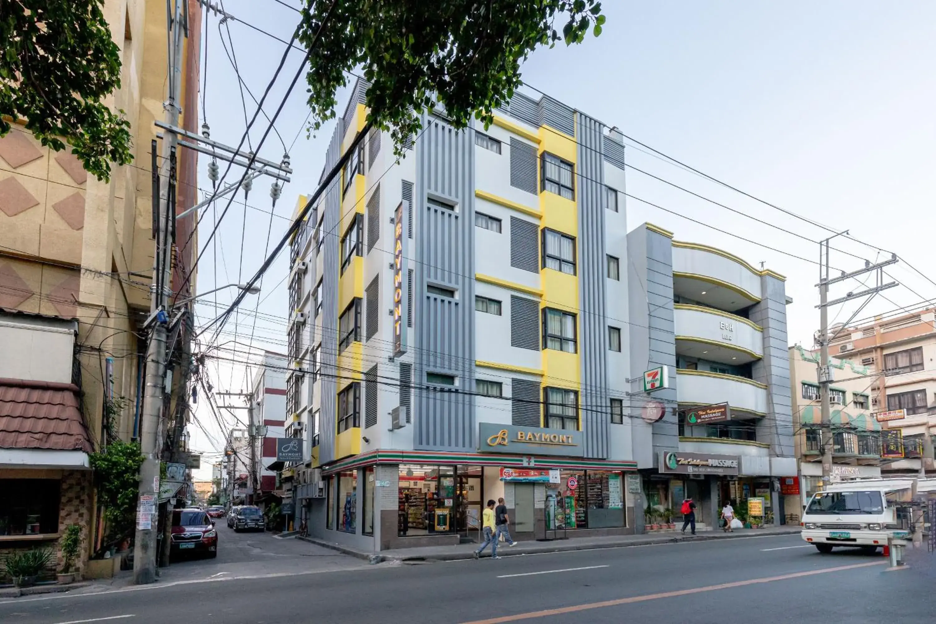 Facade/entrance, Property Building in Baymont Suites and Residences