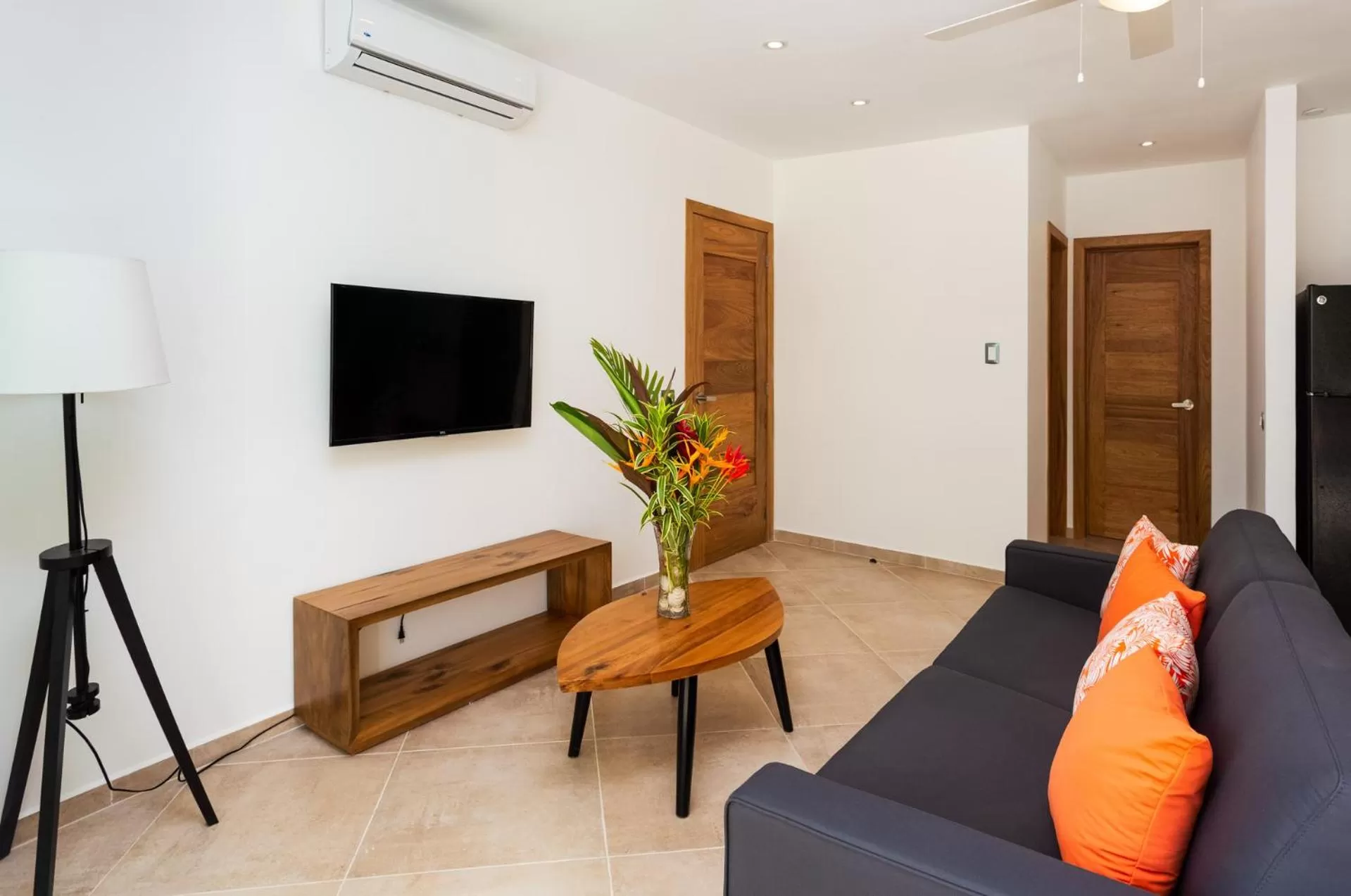Living room, TV/Entertainment Center in Louisa Aparthotel