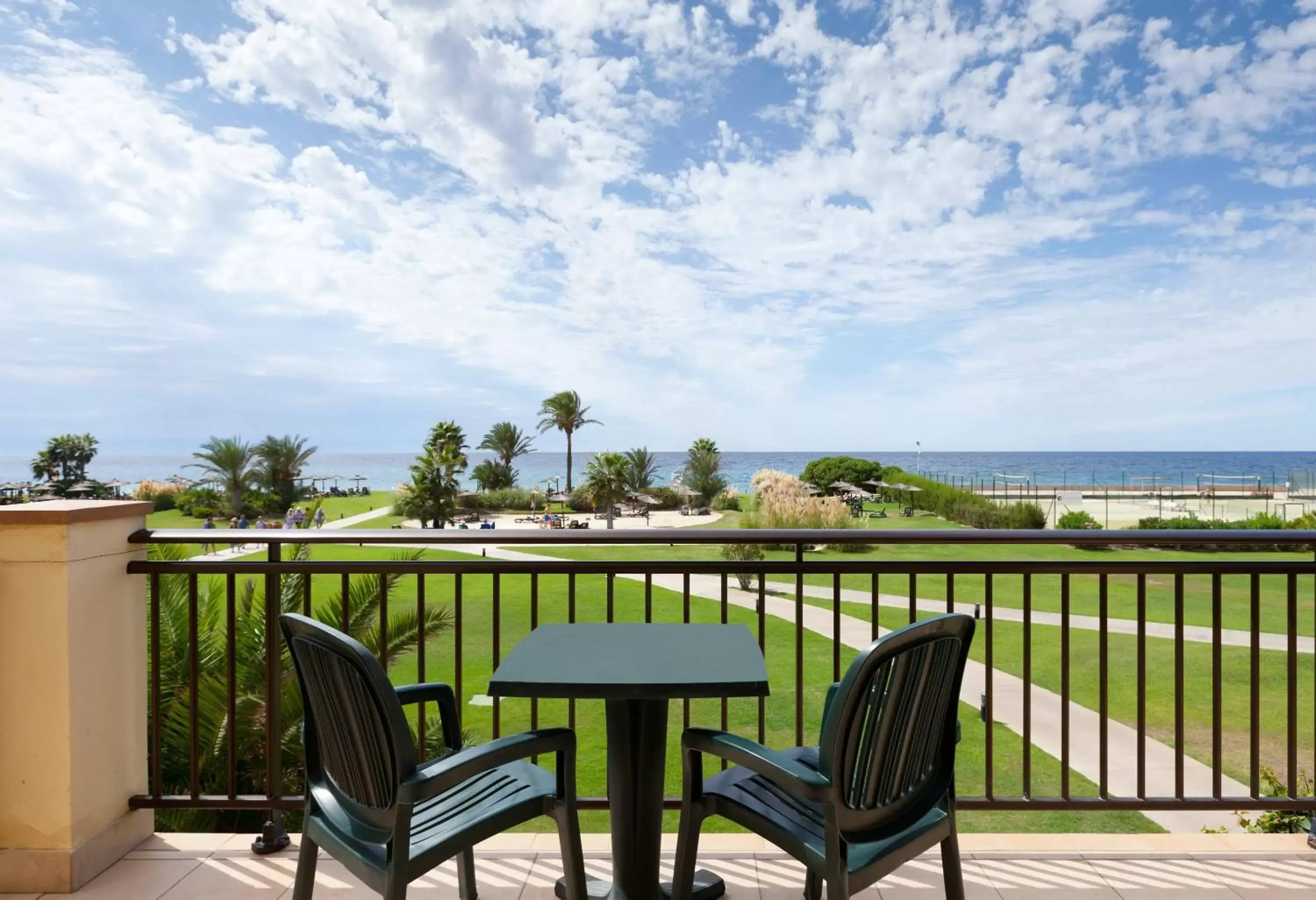 Natural landscape, Balcony/Terrace in Impressive Playa Granada Golf
