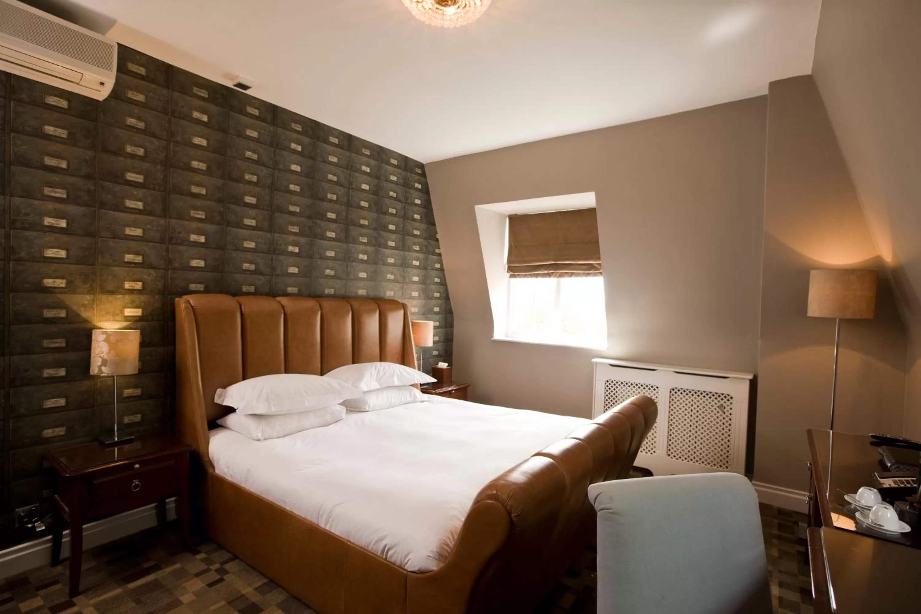 Classic Double Room with Park View in Hotel du Vin Cannizaro House Wimbledon