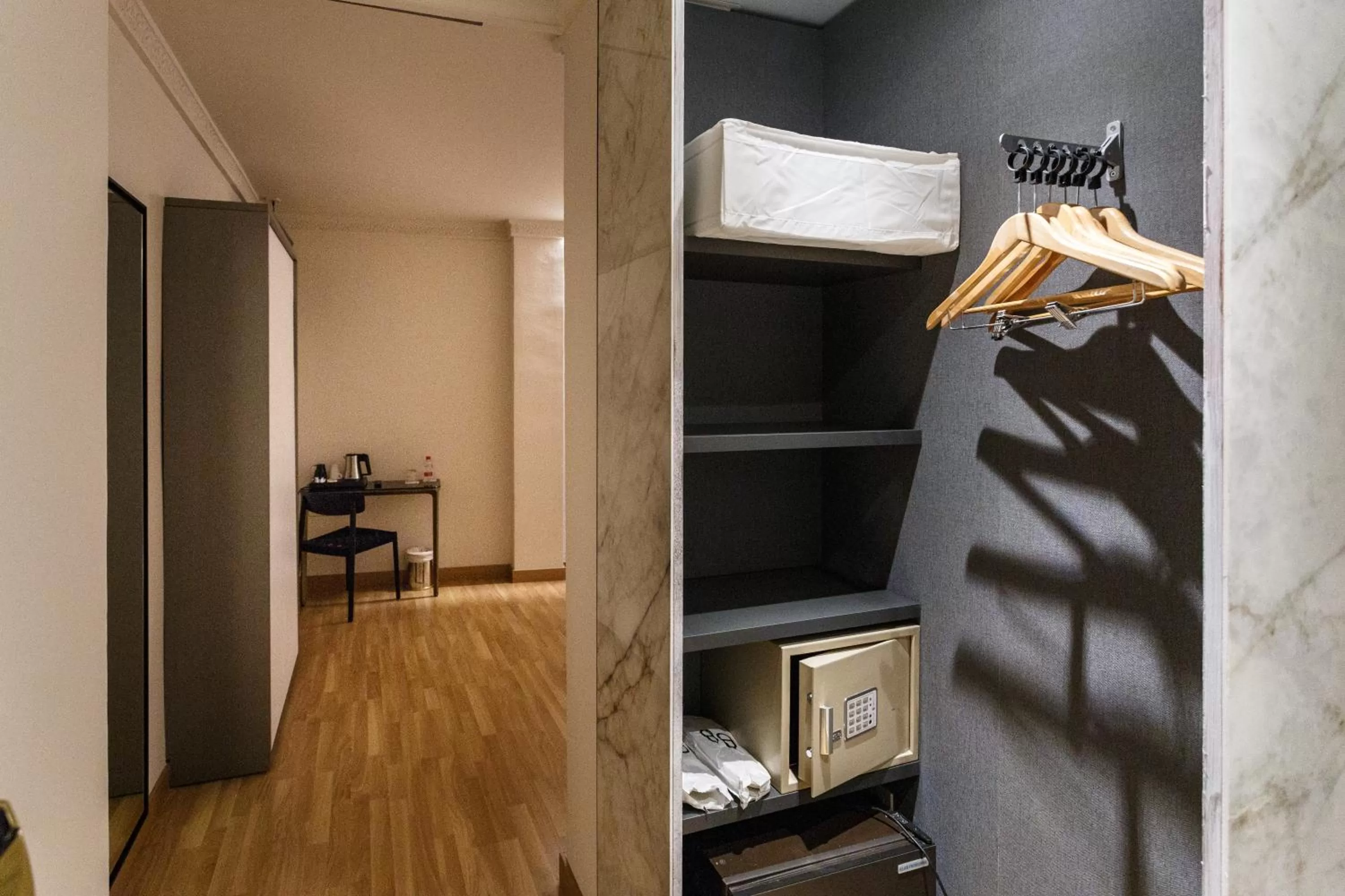 Photo of the whole room in Hotel Dauro Premier