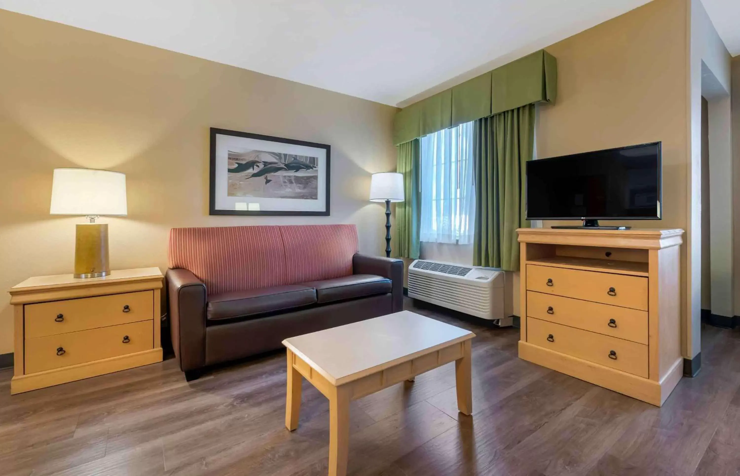 Bedroom, Seating Area in Extended Stay America Suites - Orlando - Convention Center - Universal Blvd
